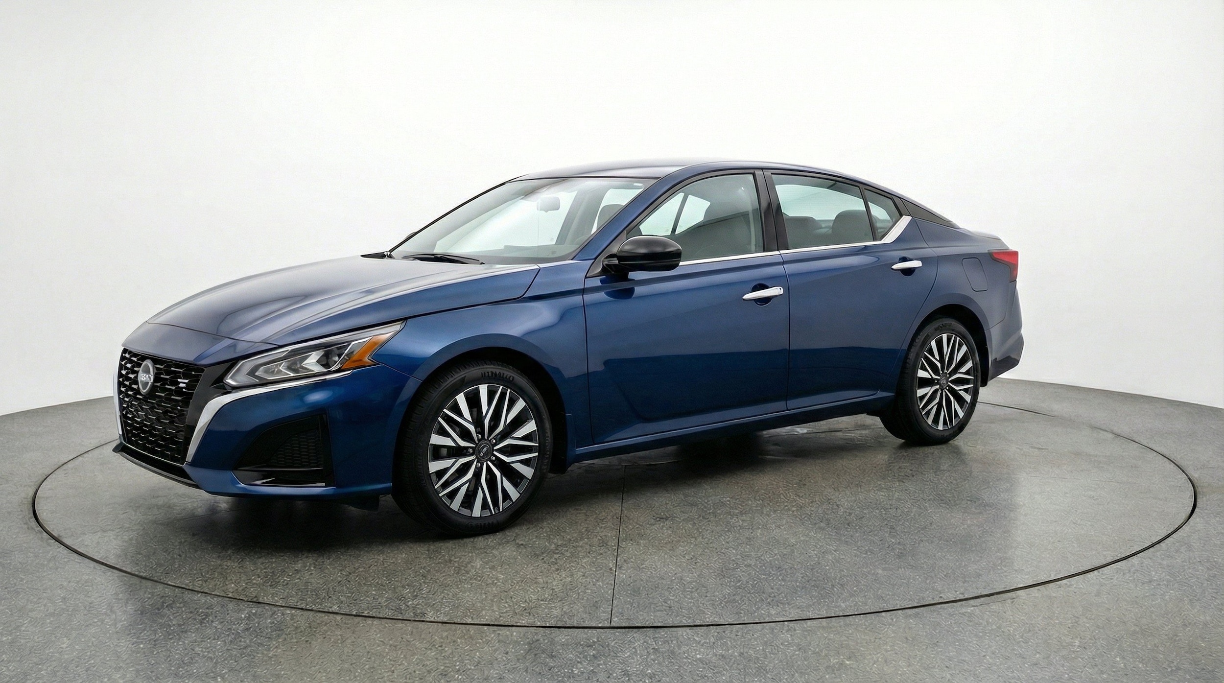 Thumbnail: 2025 Nissan Altima - 3