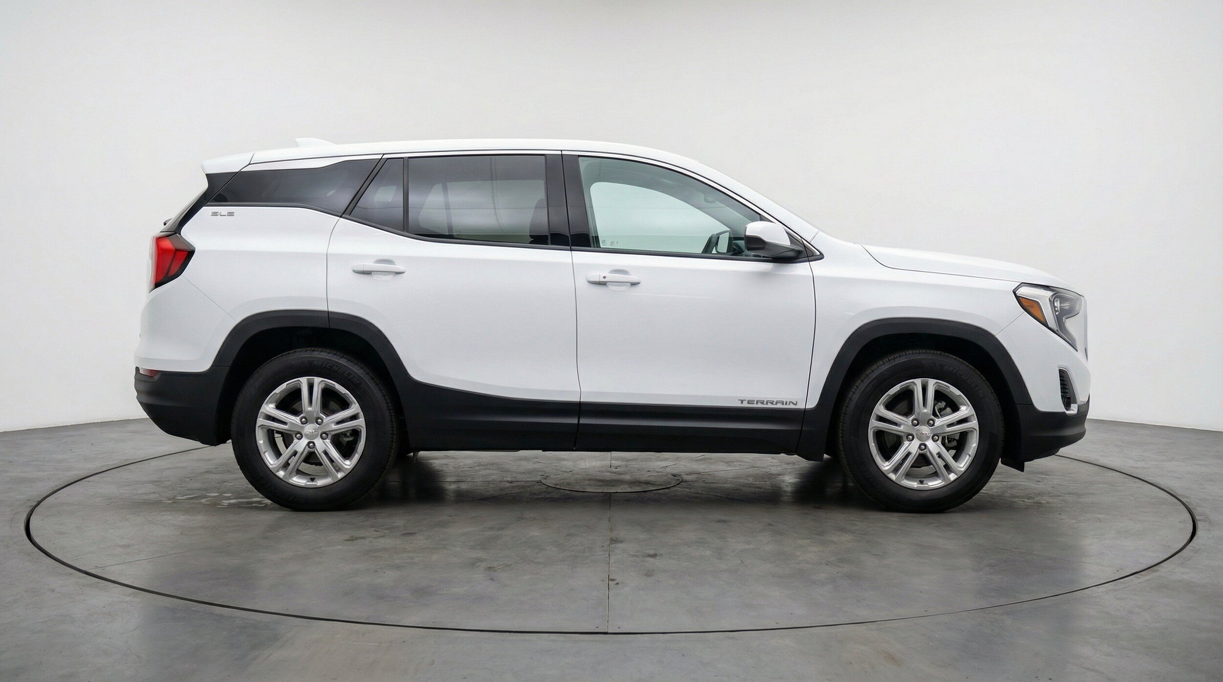Thumbnail: 2024 GMC Terrain - 10