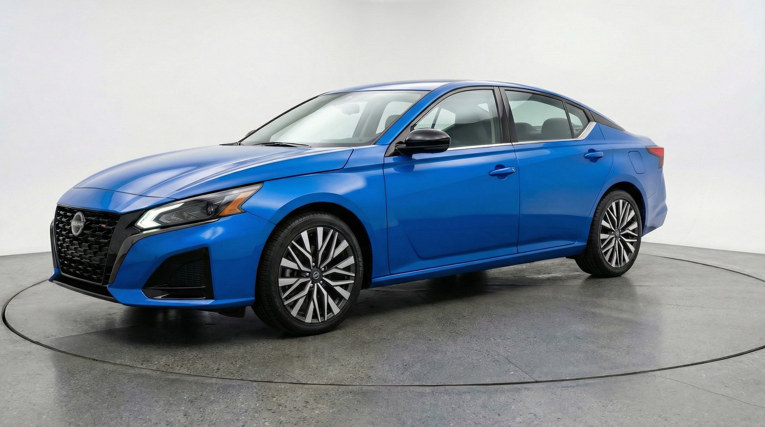 Thumbnail: 2025 Nissan Altima - 3