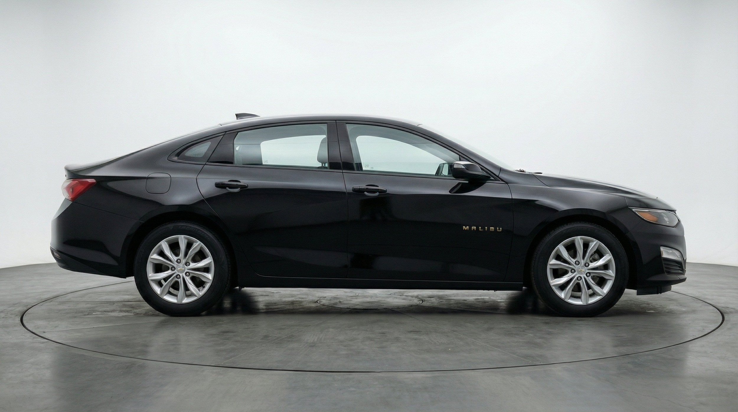 Thumbnail: 2024 Chevrolet Malibu - 11