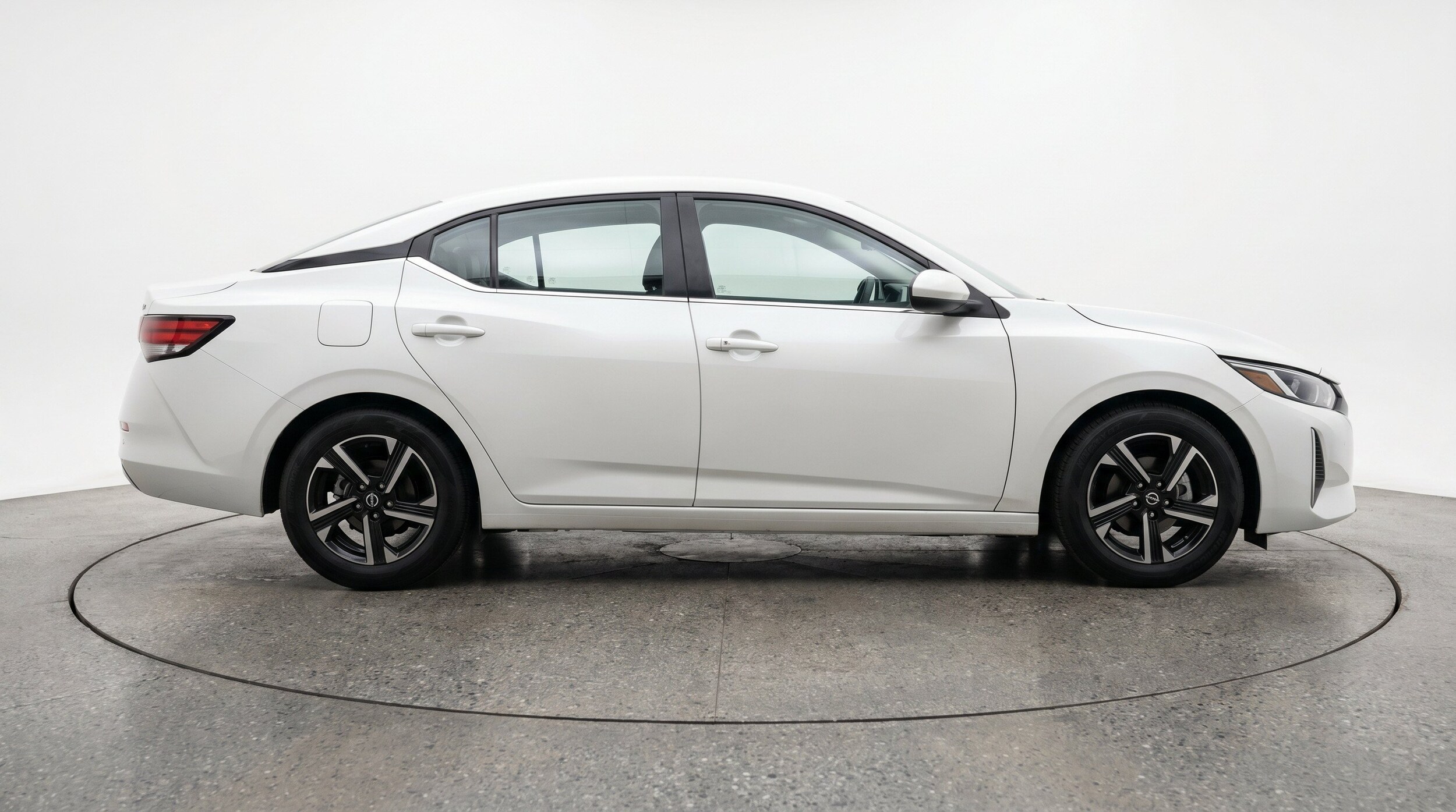 Thumbnail: 2025 Nissan Sentra - 11