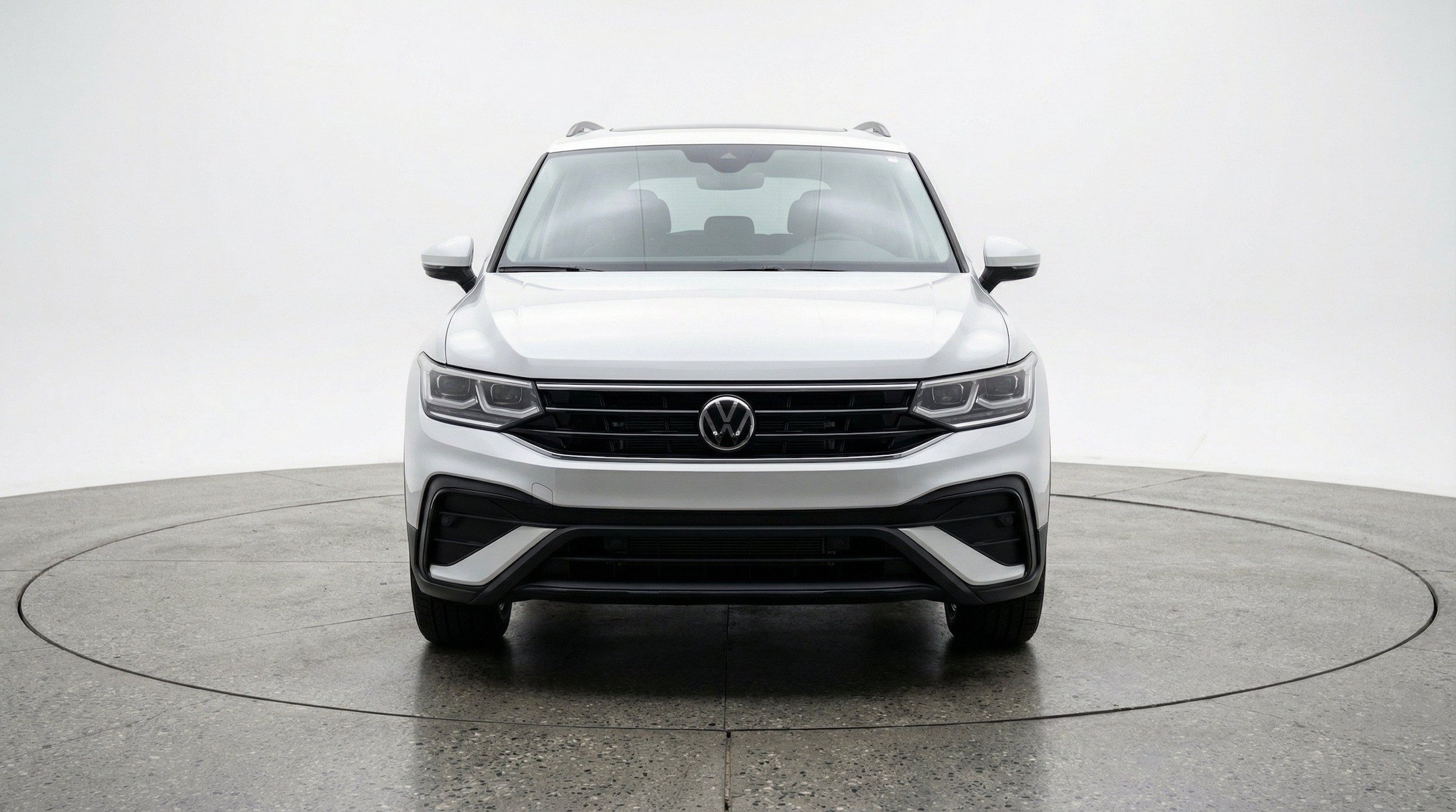 Thumbnail: 2026 Volkswagen Tiguan - 2