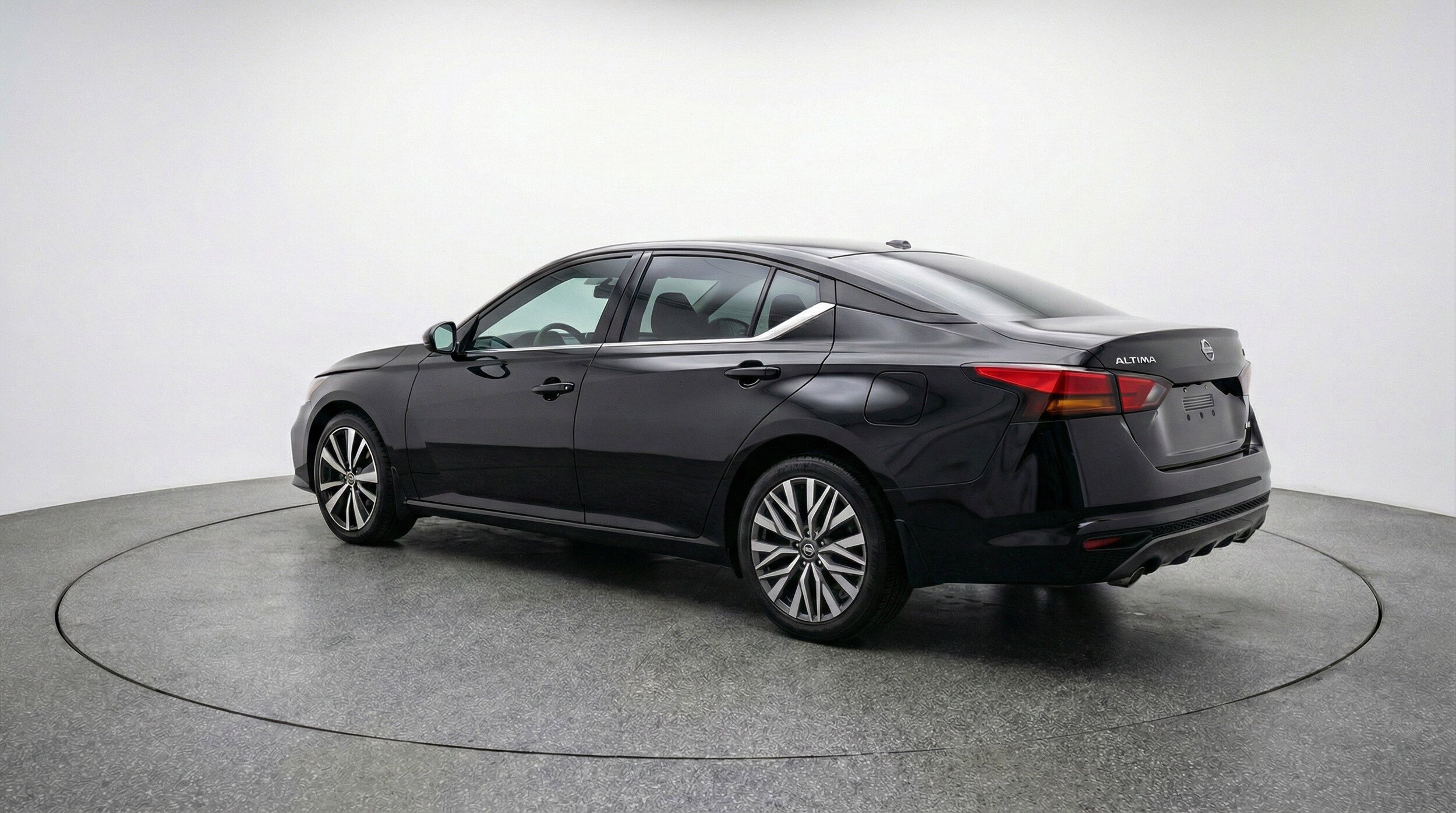 Thumbnail: 2025 Nissan Altima - 6