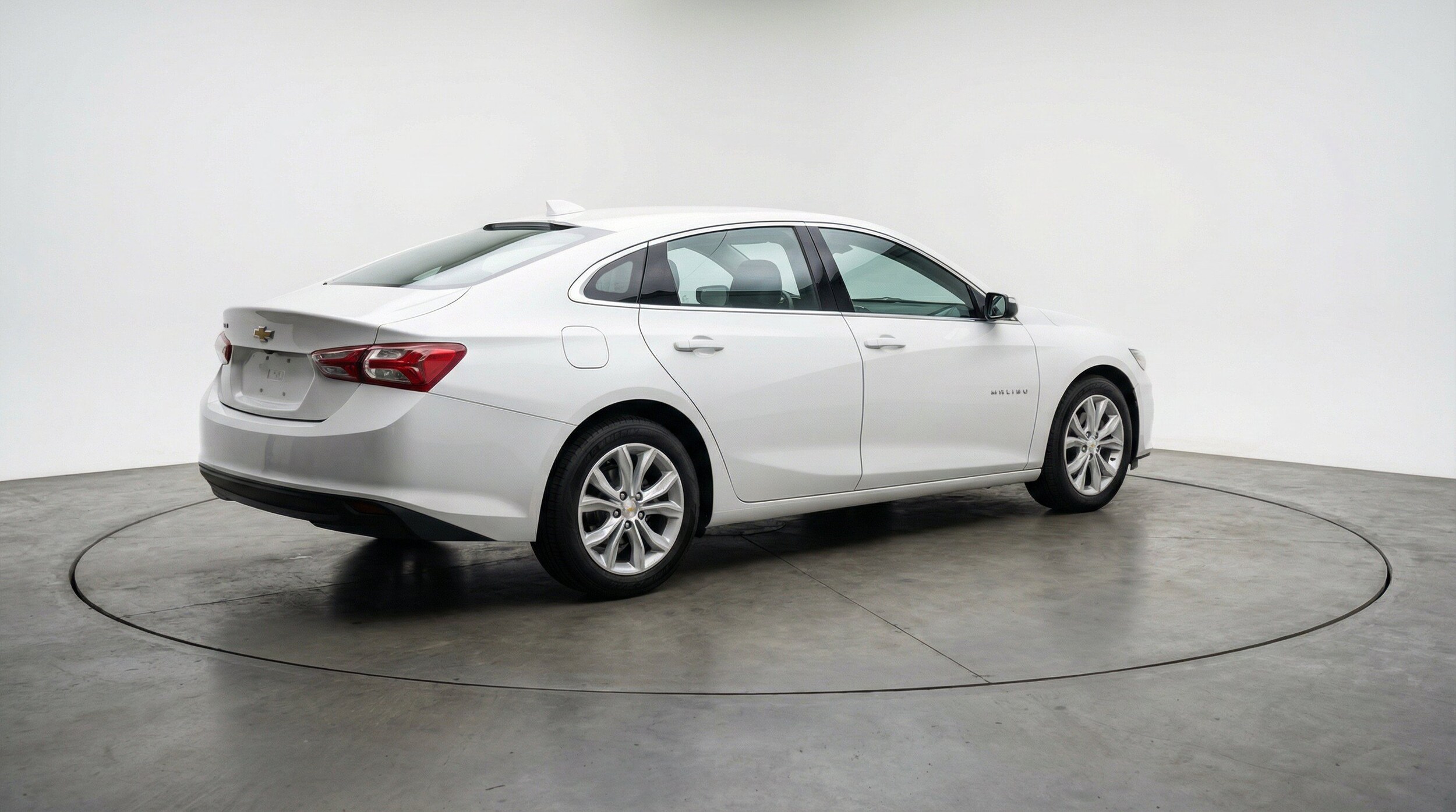 Thumbnail: 2024 Chevrolet Malibu - 9