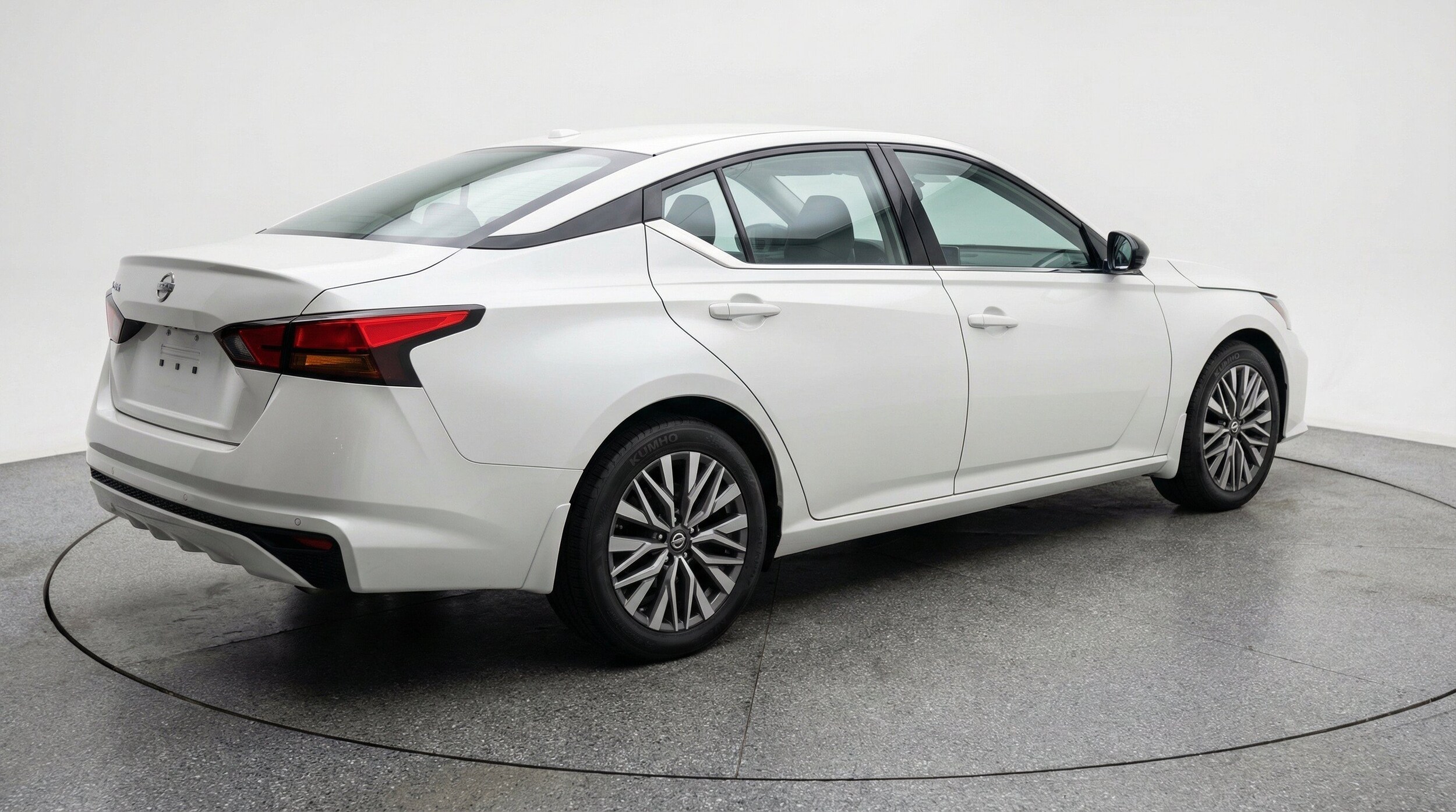 Thumbnail: 2025 Nissan Altima - 9