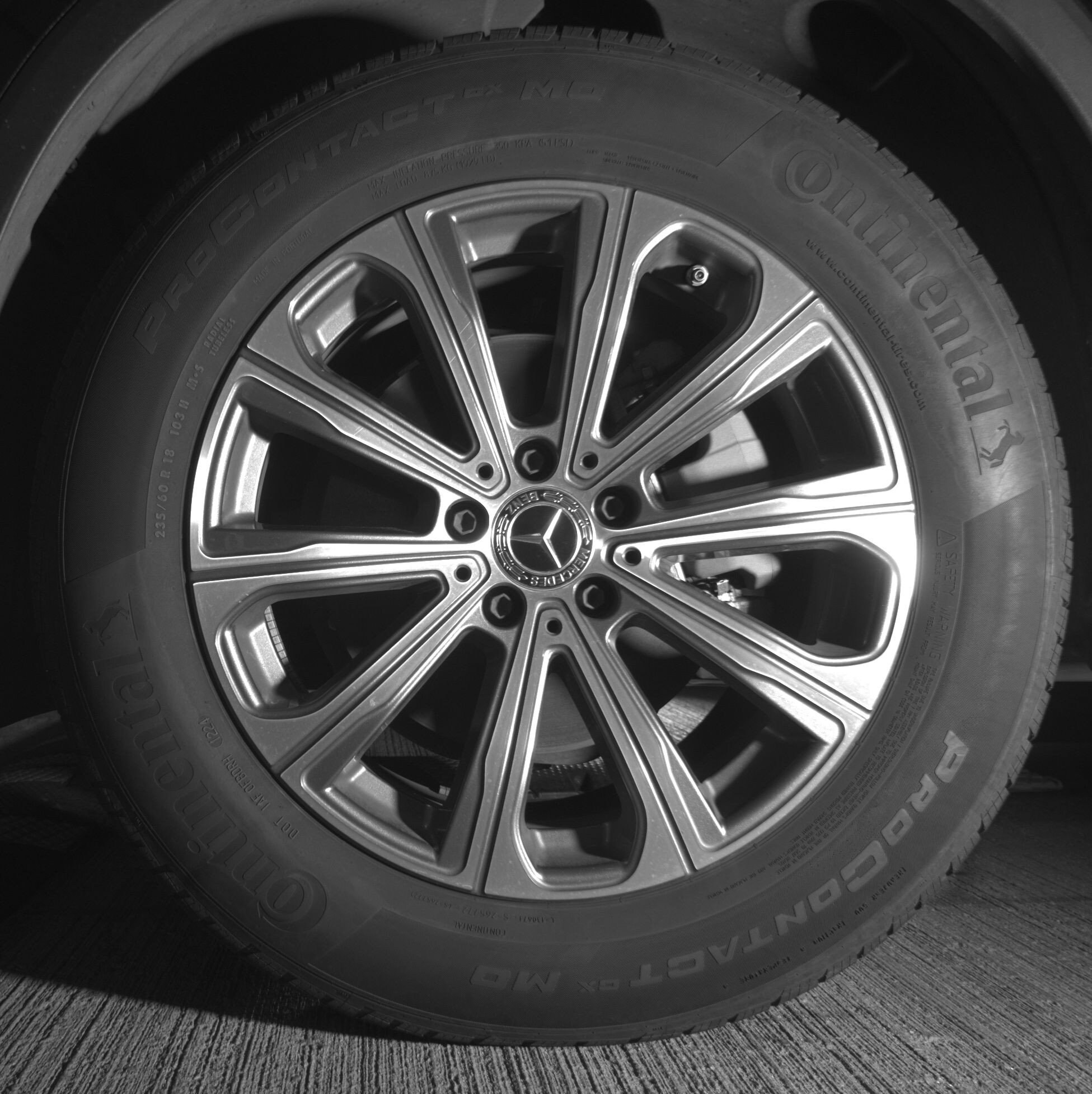 Thumbnail: 2024 Mercedes-Benz GLC - 12