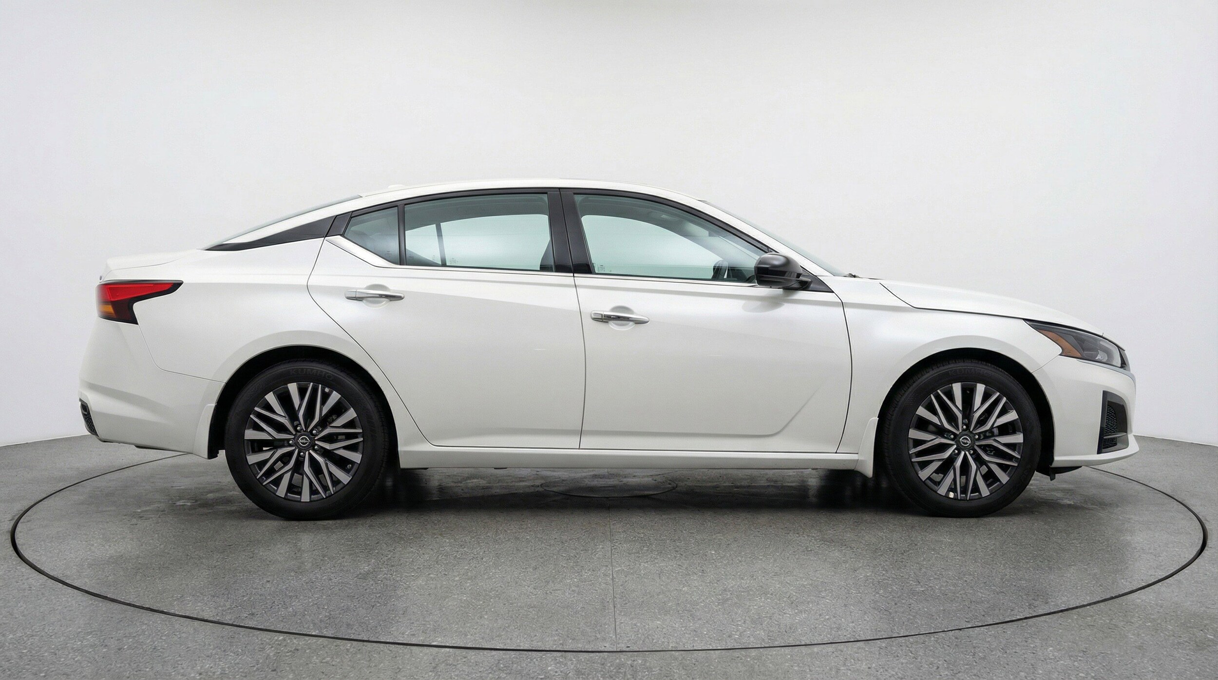 Thumbnail: 2025 Nissan Altima - 11