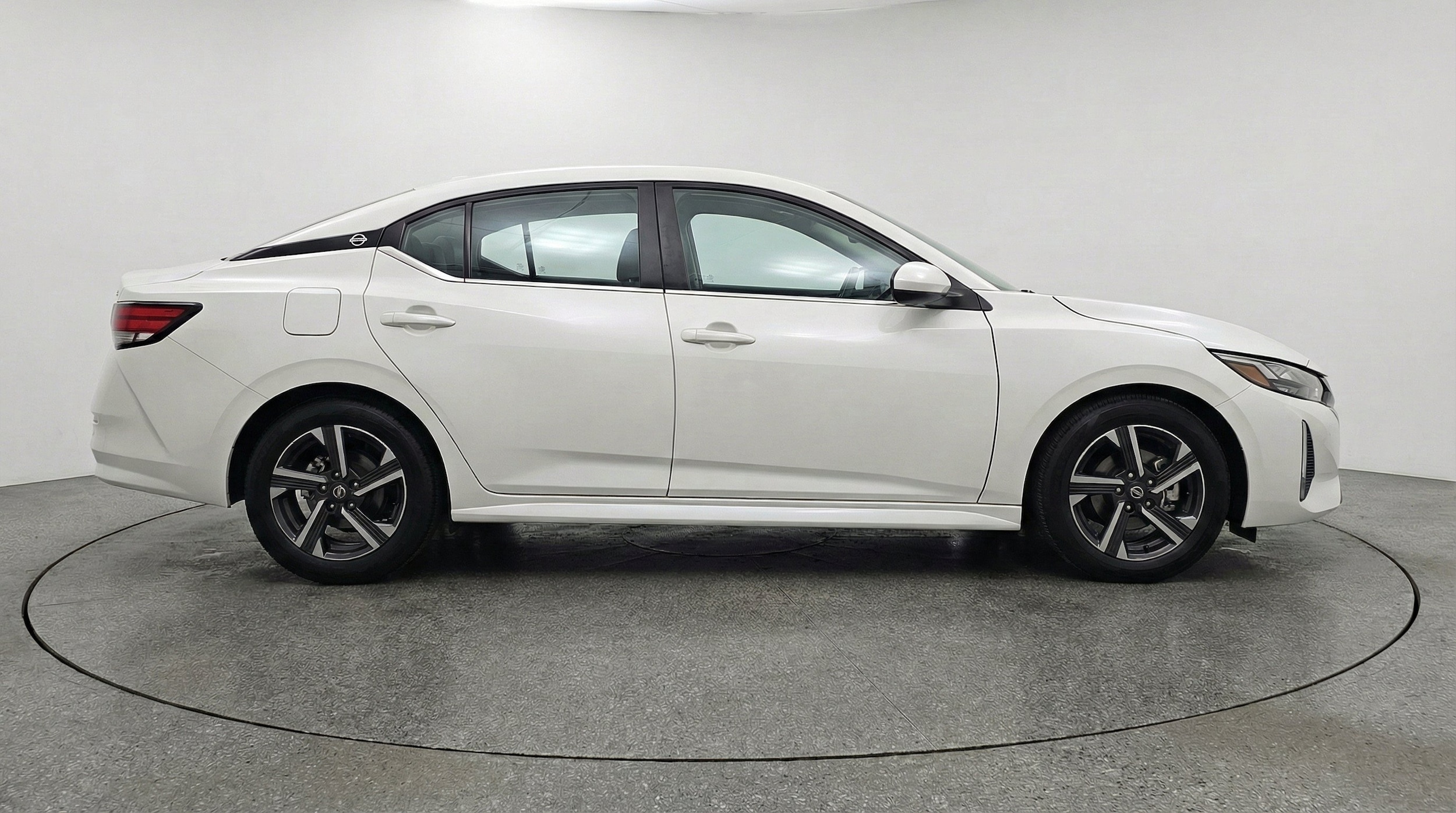 Thumbnail: 2025 Nissan Sentra - 11