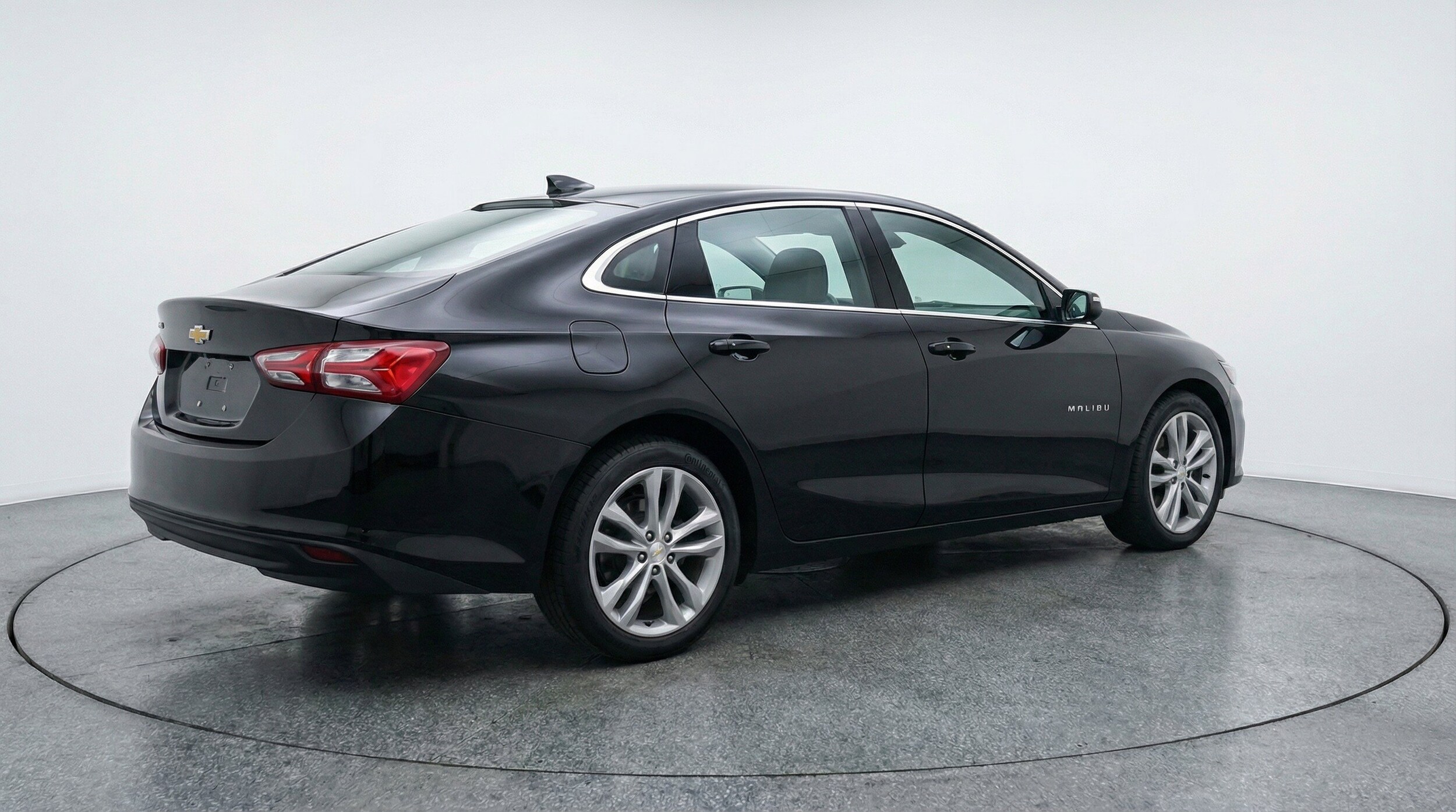 Thumbnail: 2024 Chevrolet Malibu - 9