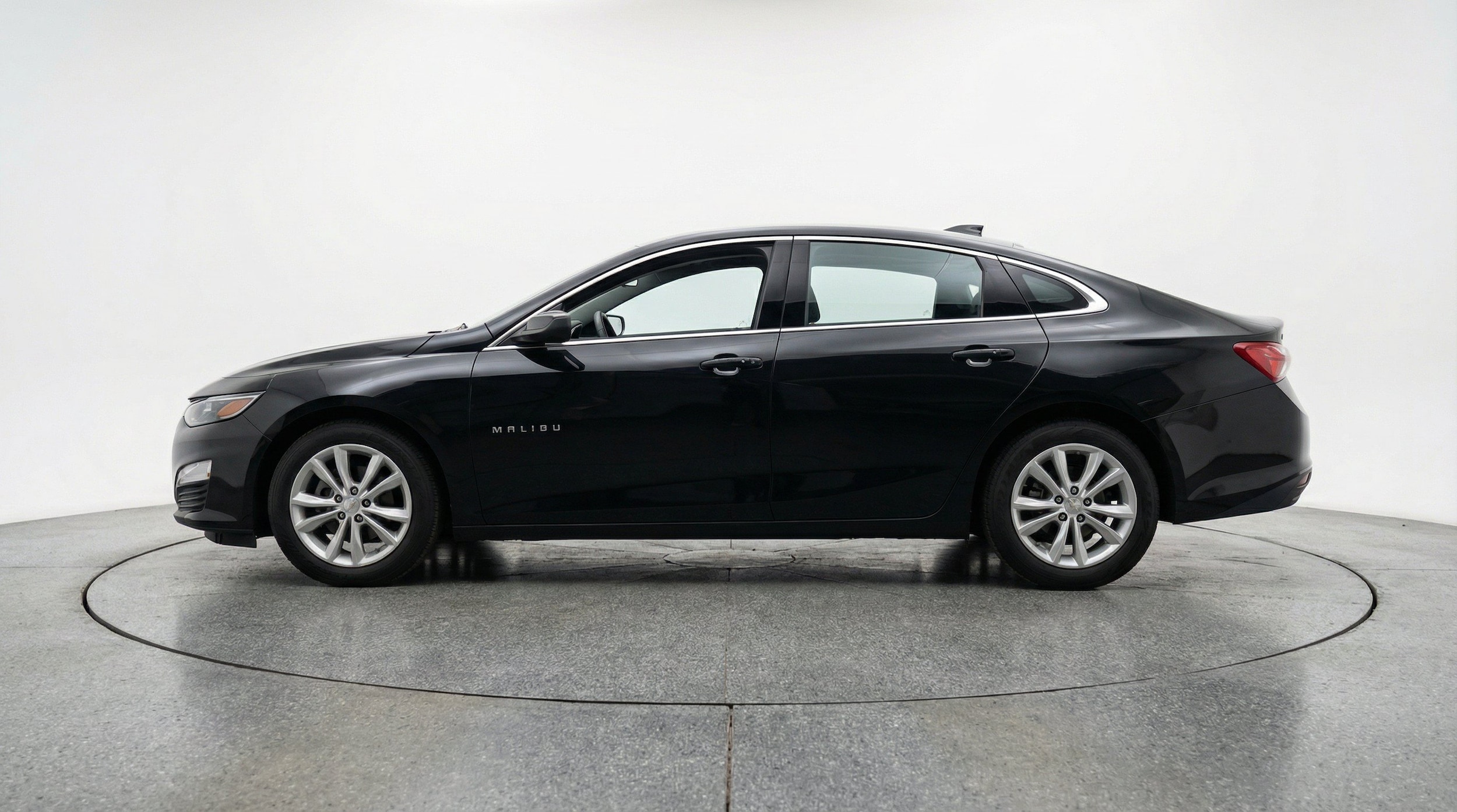 Thumbnail: 2024 Chevrolet Malibu - 5