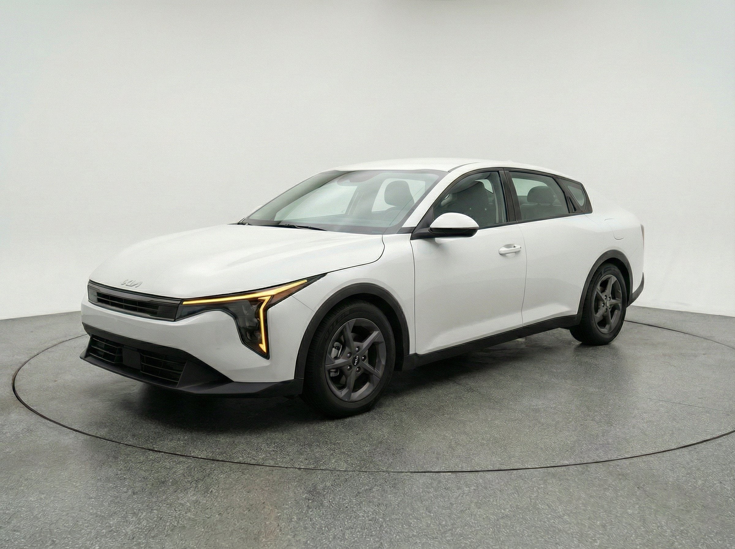 Thumbnail: 2025 Kia K4 - 3