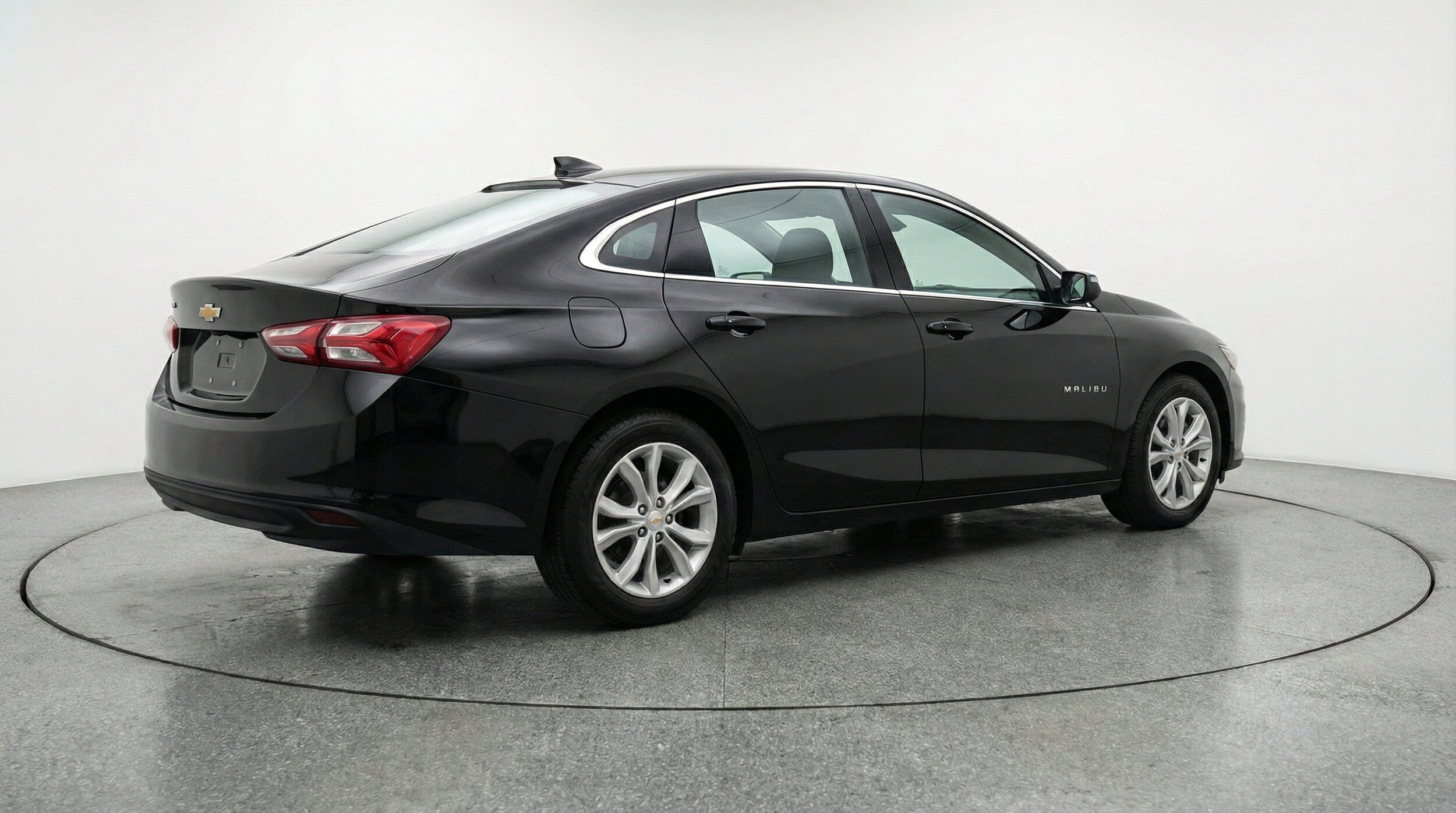 Thumbnail: 2024 Chevrolet Malibu - 9