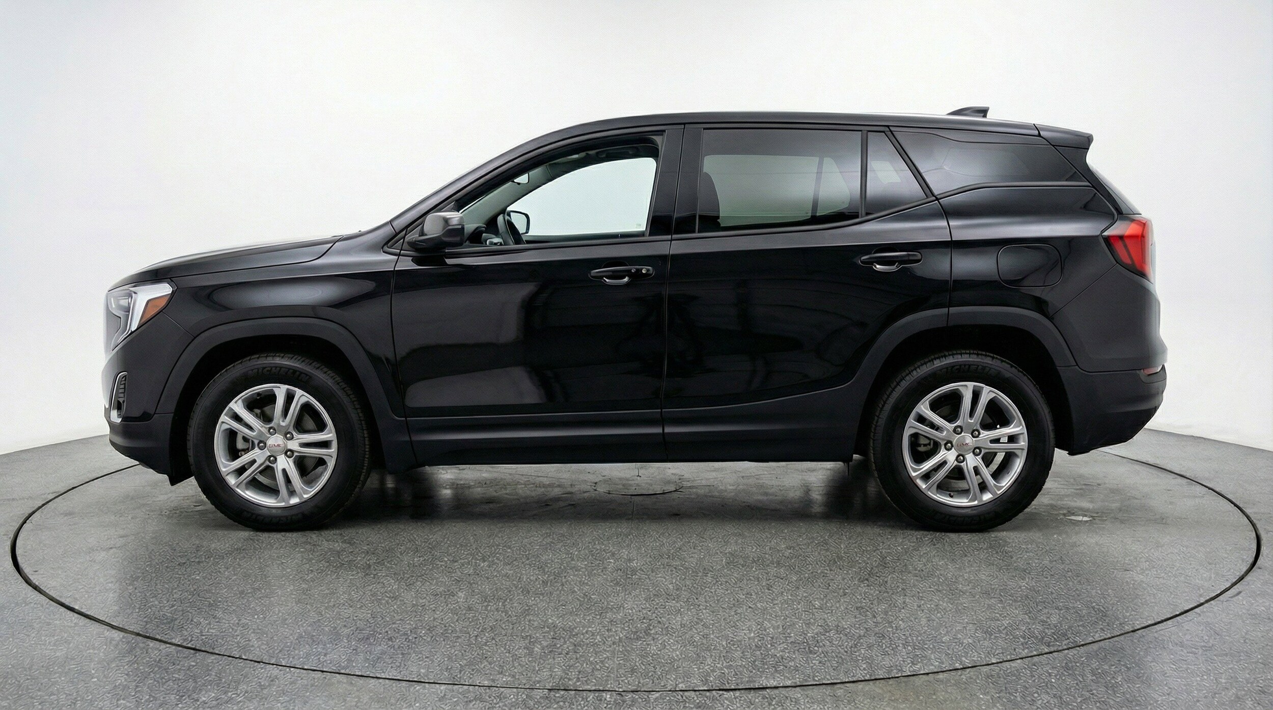 Thumbnail: 2024 GMC Terrain - 5