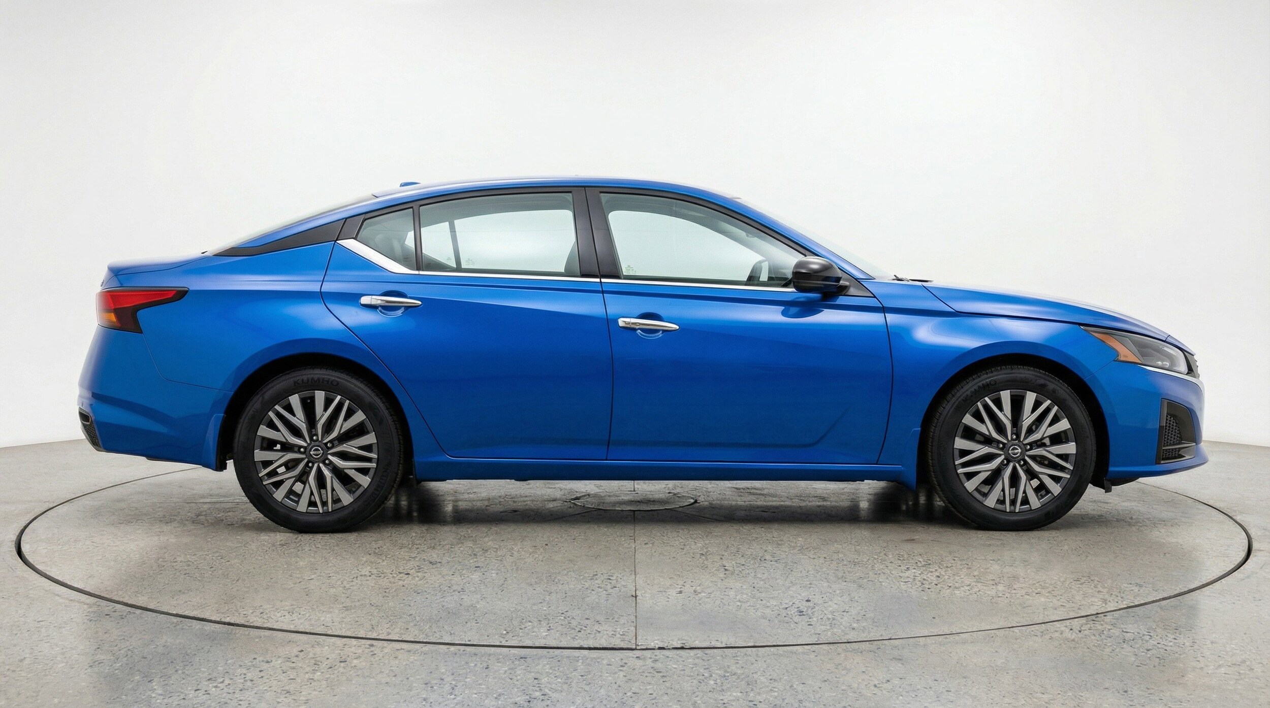 Thumbnail: 2025 Nissan Altima - 11