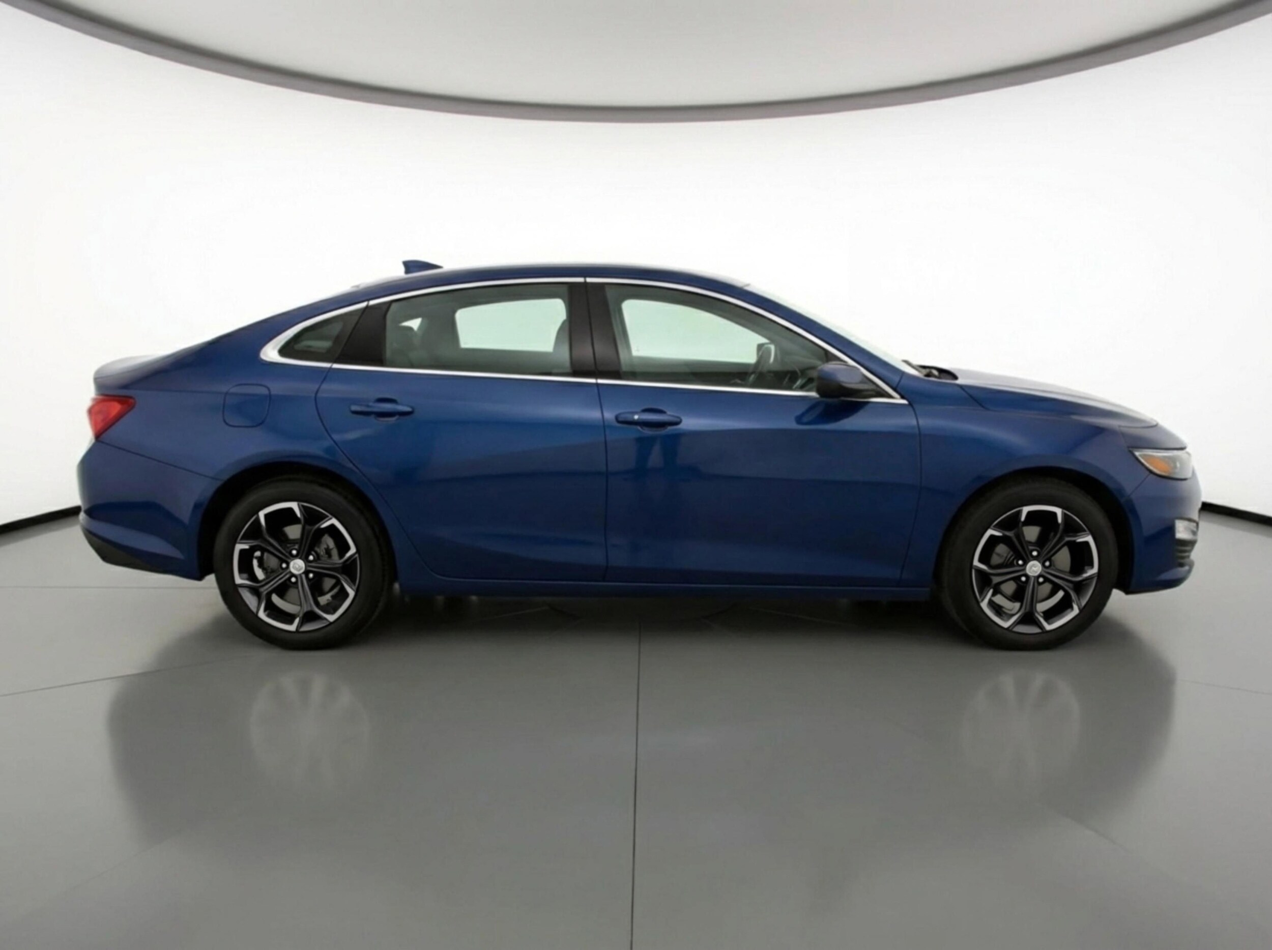 Thumbnail: 2024 Chevrolet Malibu - 11