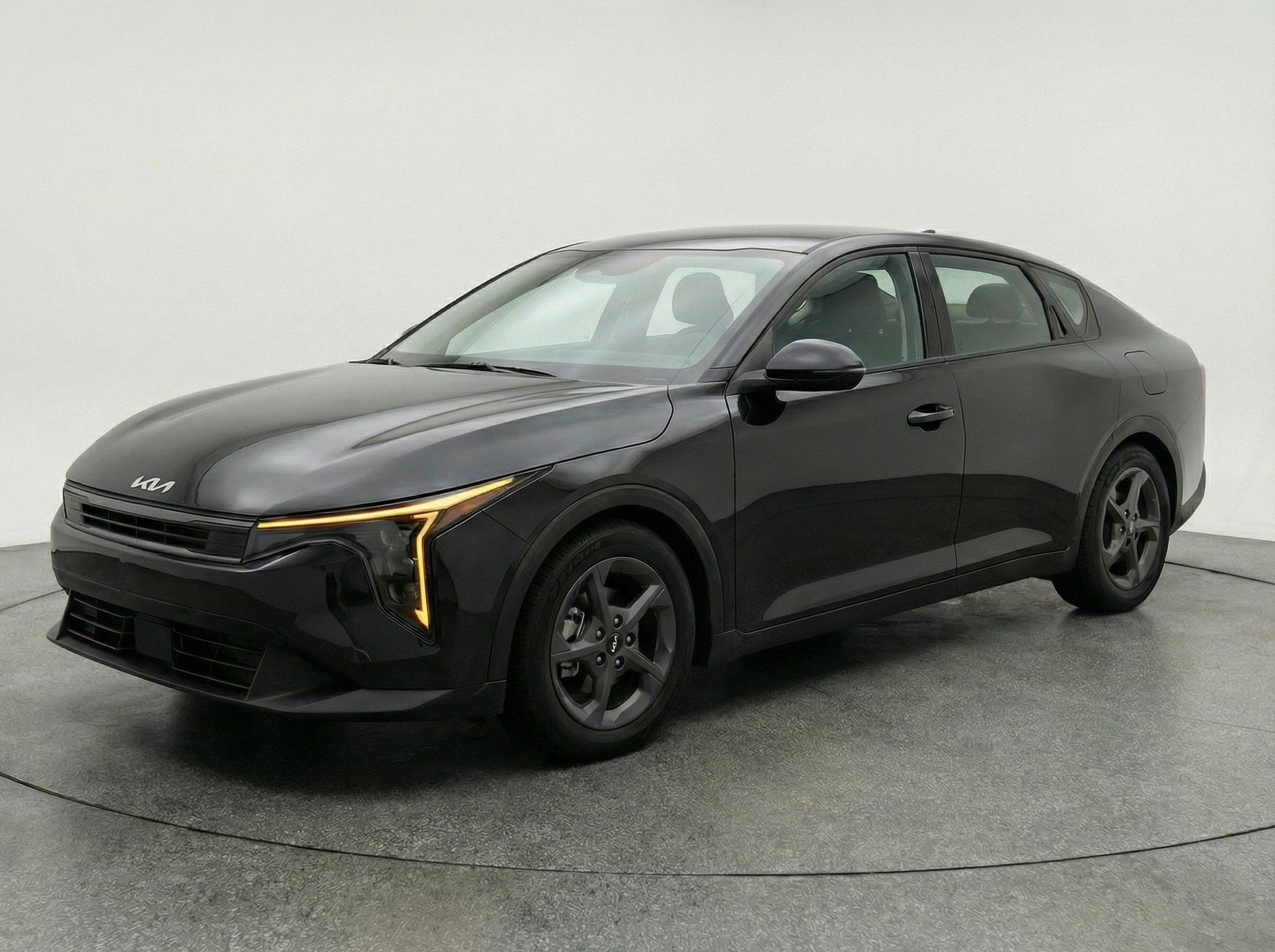 Thumbnail: 2025 Kia K4 - 3