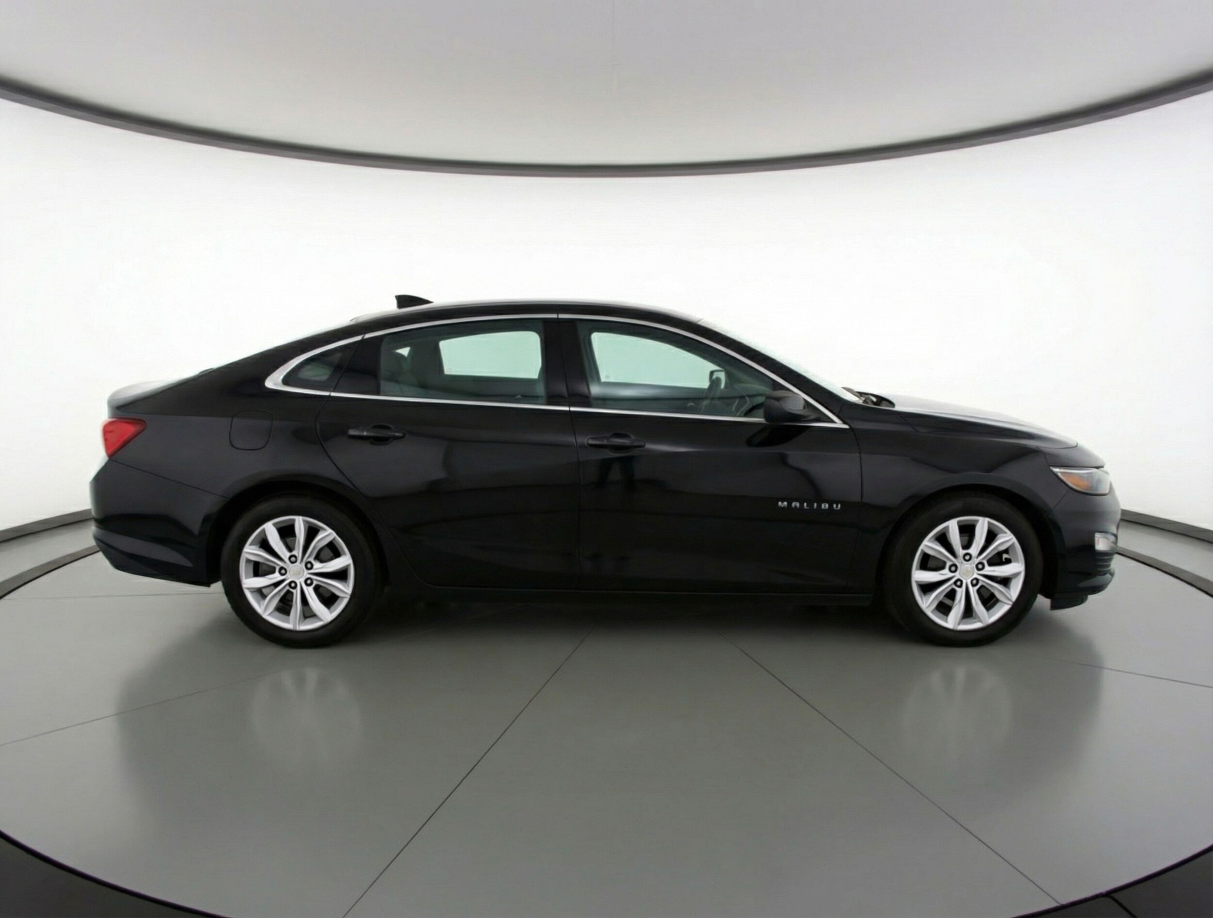 Thumbnail: 2024 Chevrolet Malibu - 8