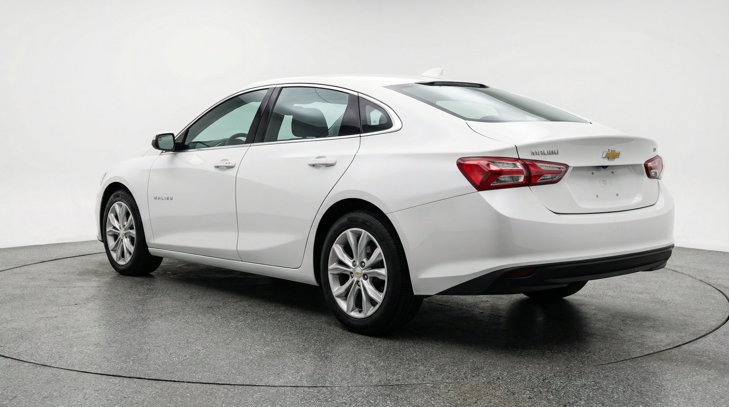 Thumbnail: 2024 Chevrolet Malibu - 6