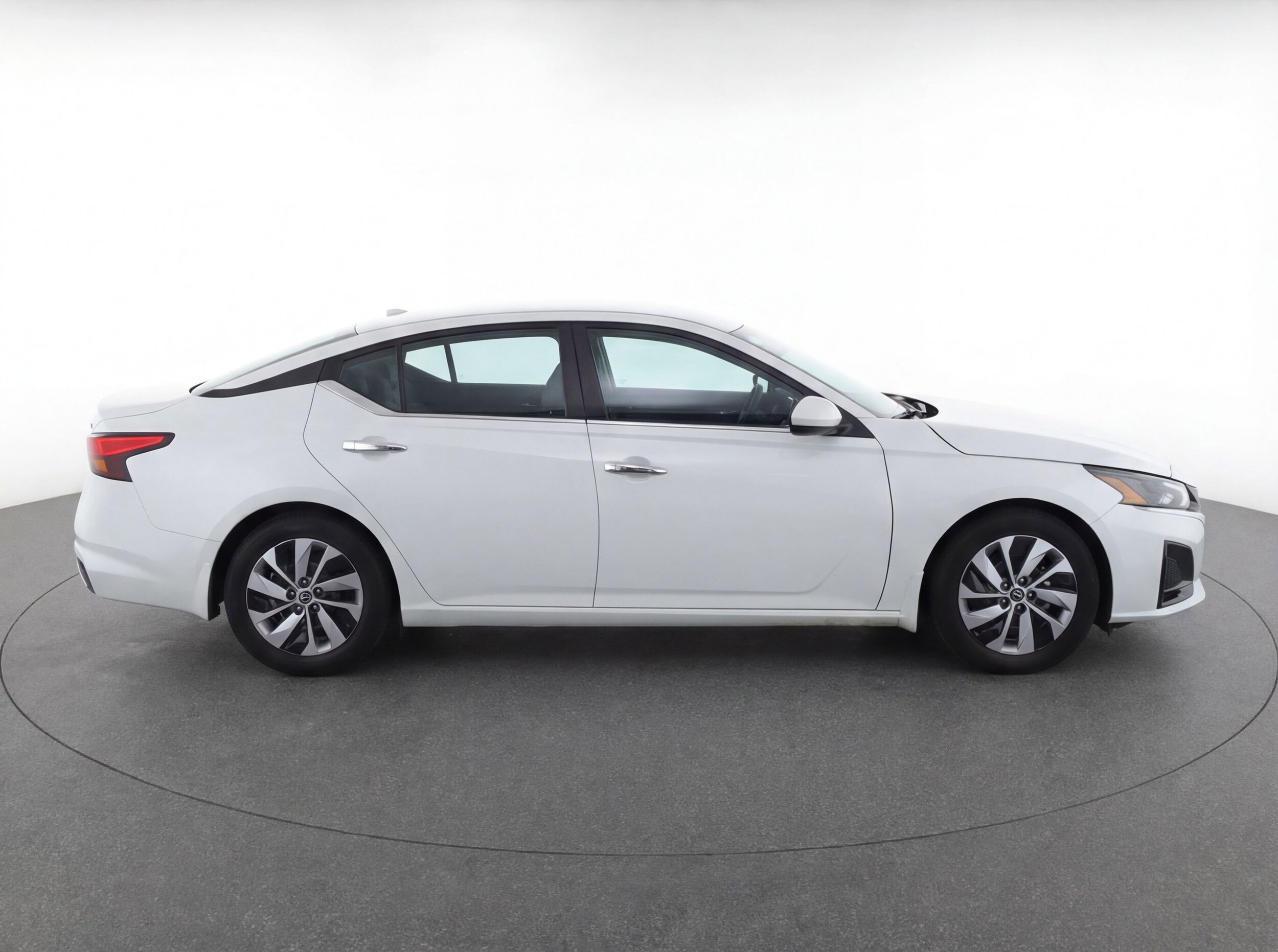 Thumbnail: 2023 Nissan Altima - 11