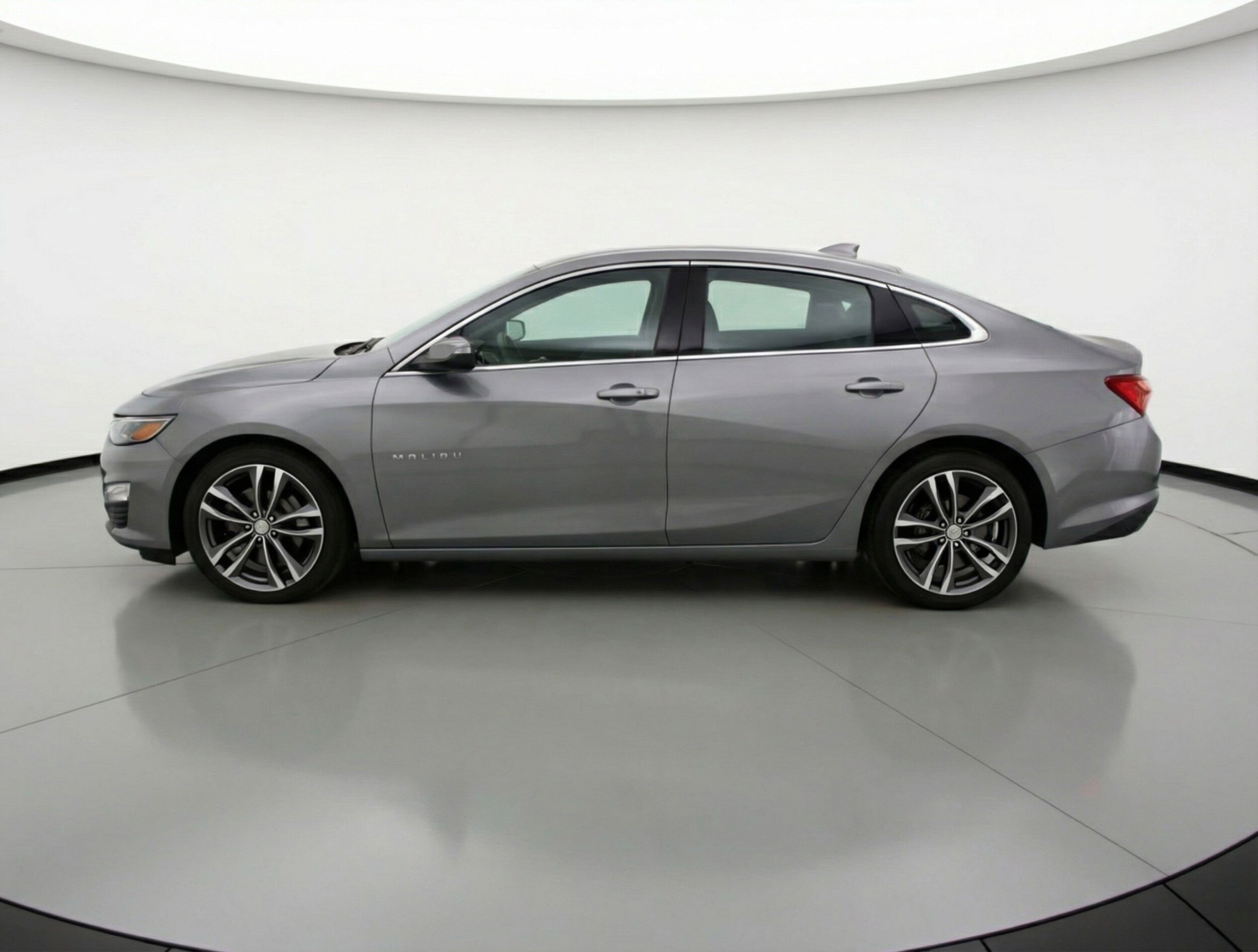 Thumbnail: 2024 Chevrolet Malibu - 5