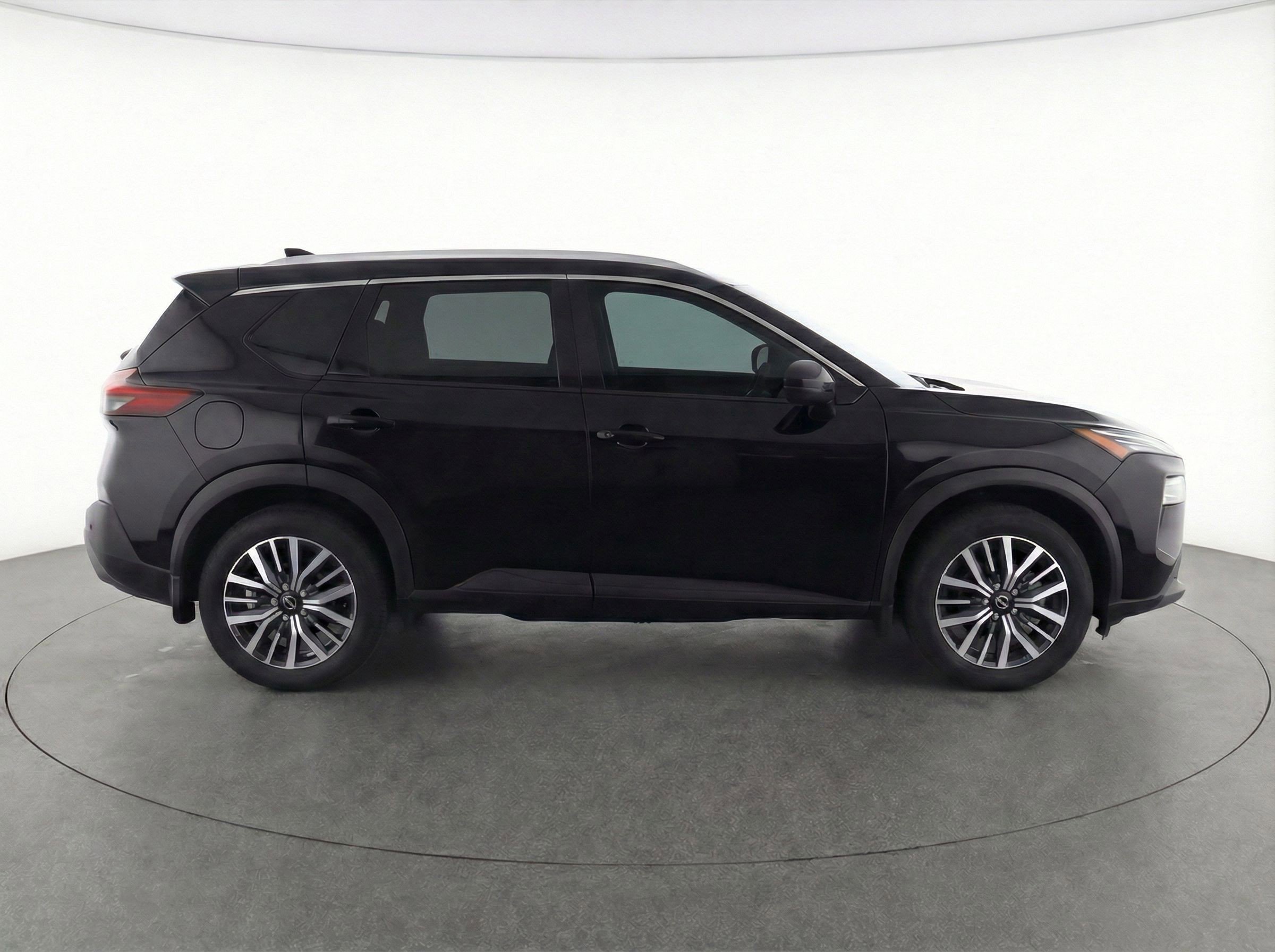 Thumbnail: 2024 Nissan Kicks - 11
