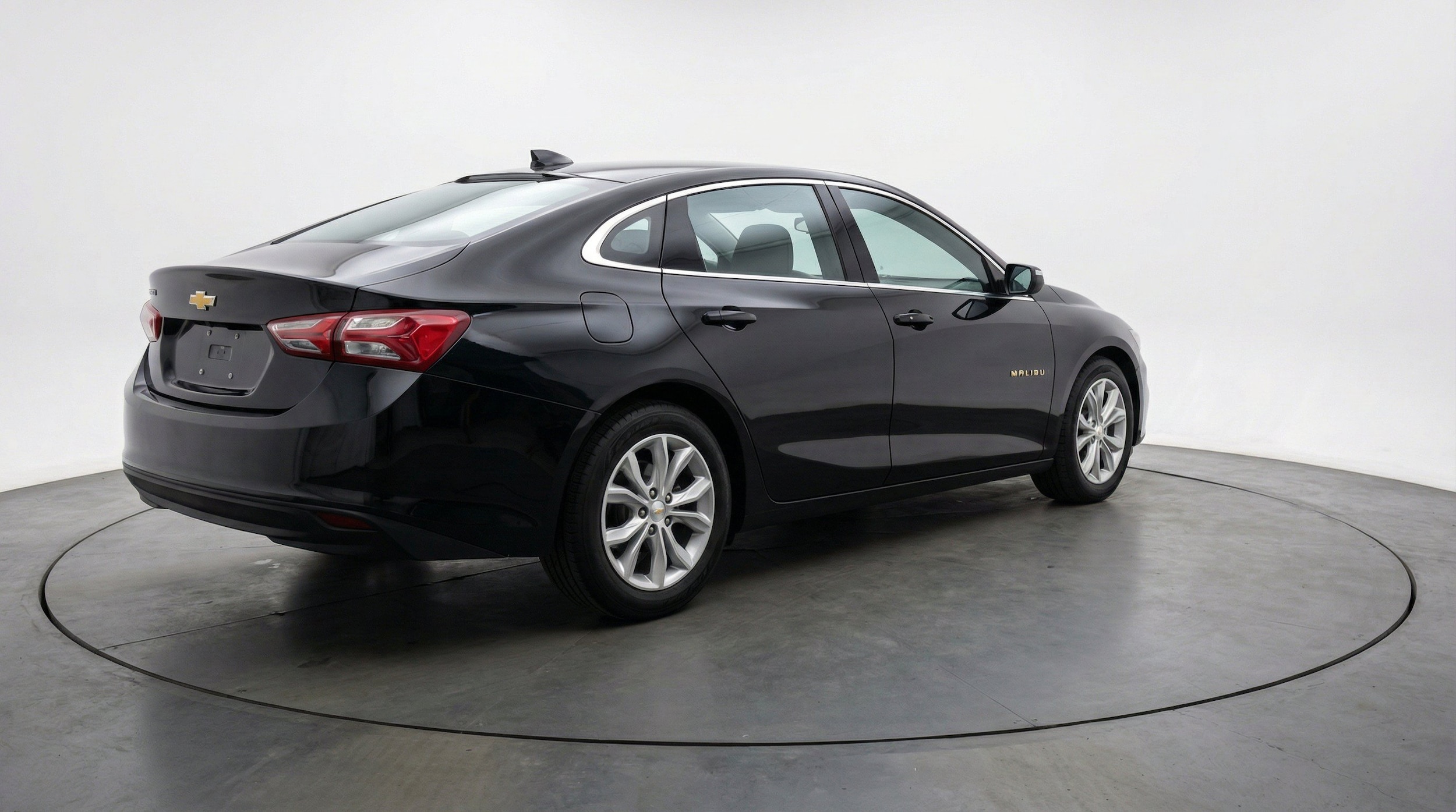 Thumbnail: 2024 Chevrolet Malibu - 9