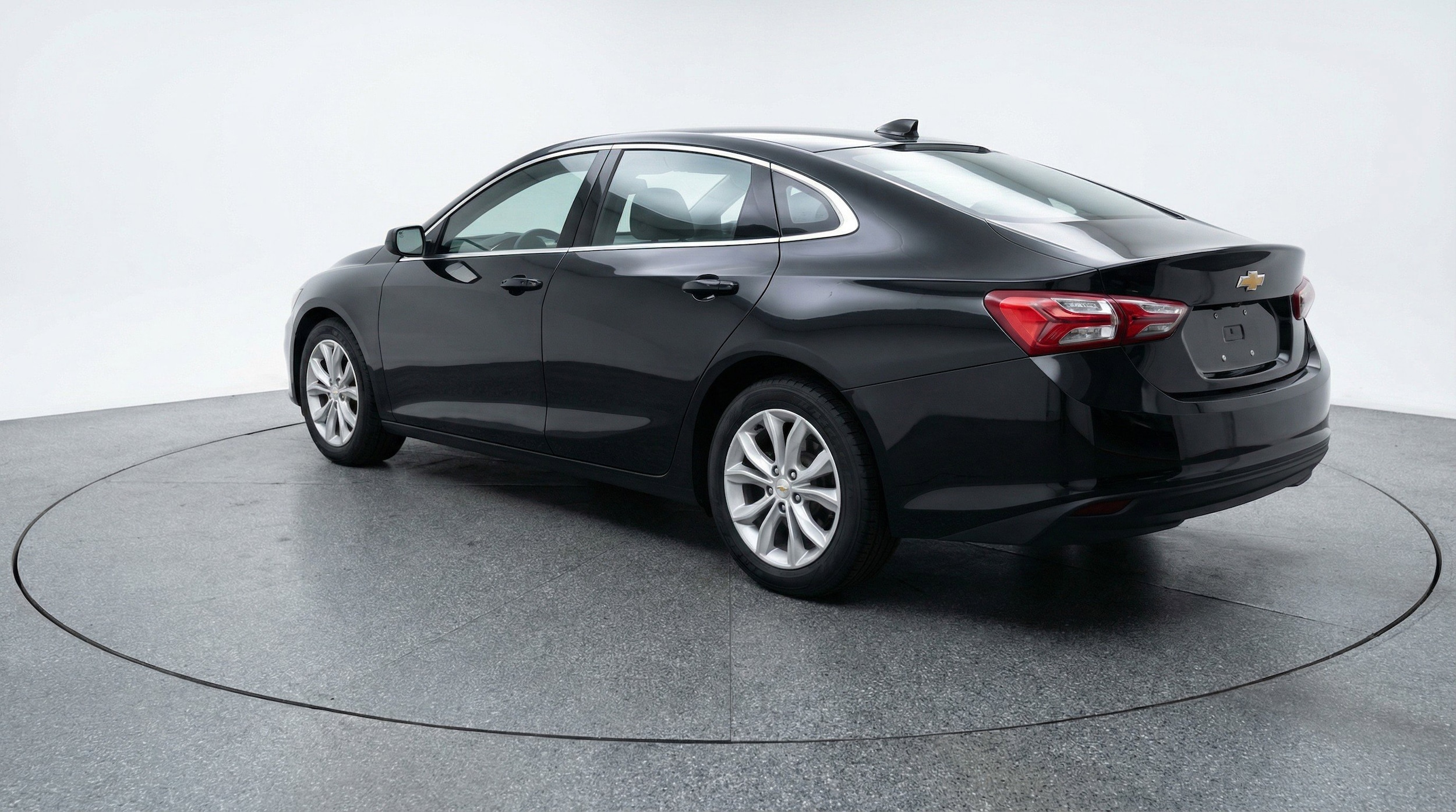 Thumbnail: 2024 Chevrolet Malibu - 6