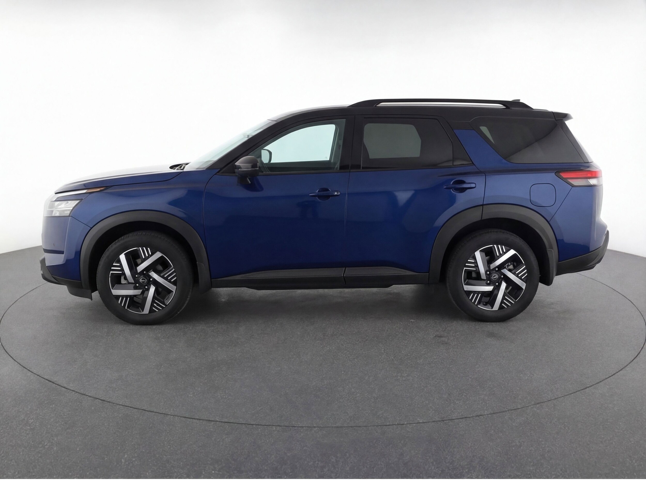 Thumbnail: 2025 Nissan Kicks - 5