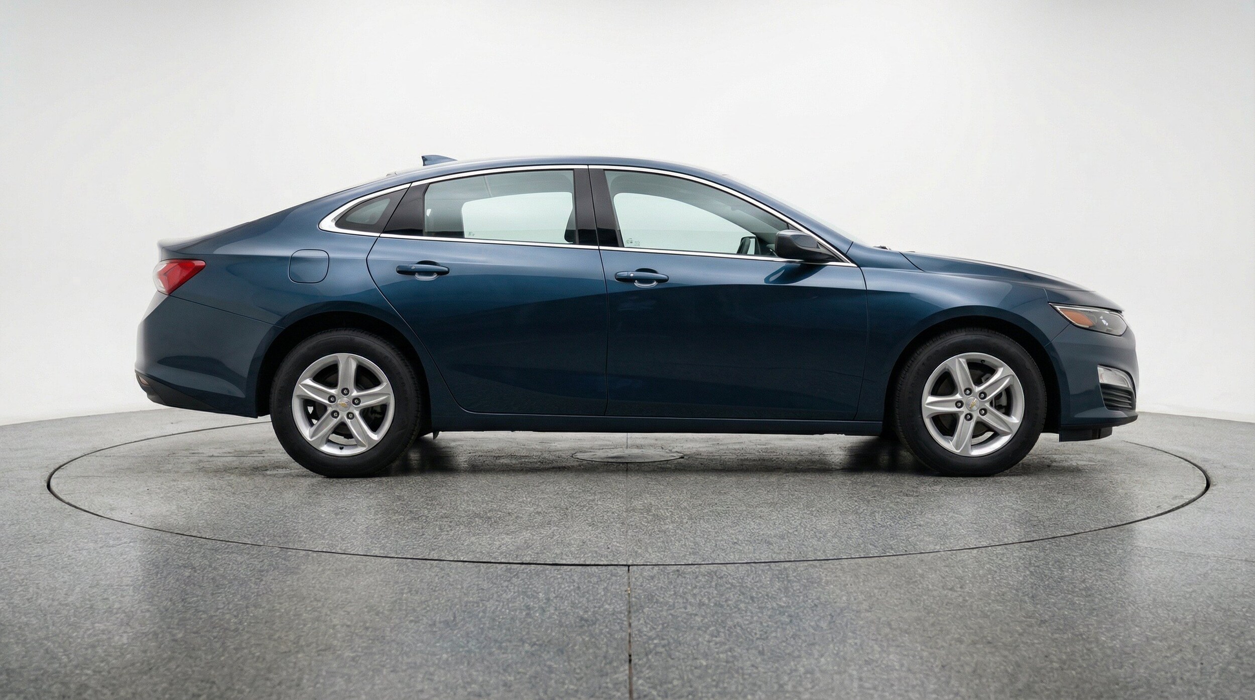 Thumbnail: 2024 Chevrolet Malibu - 11