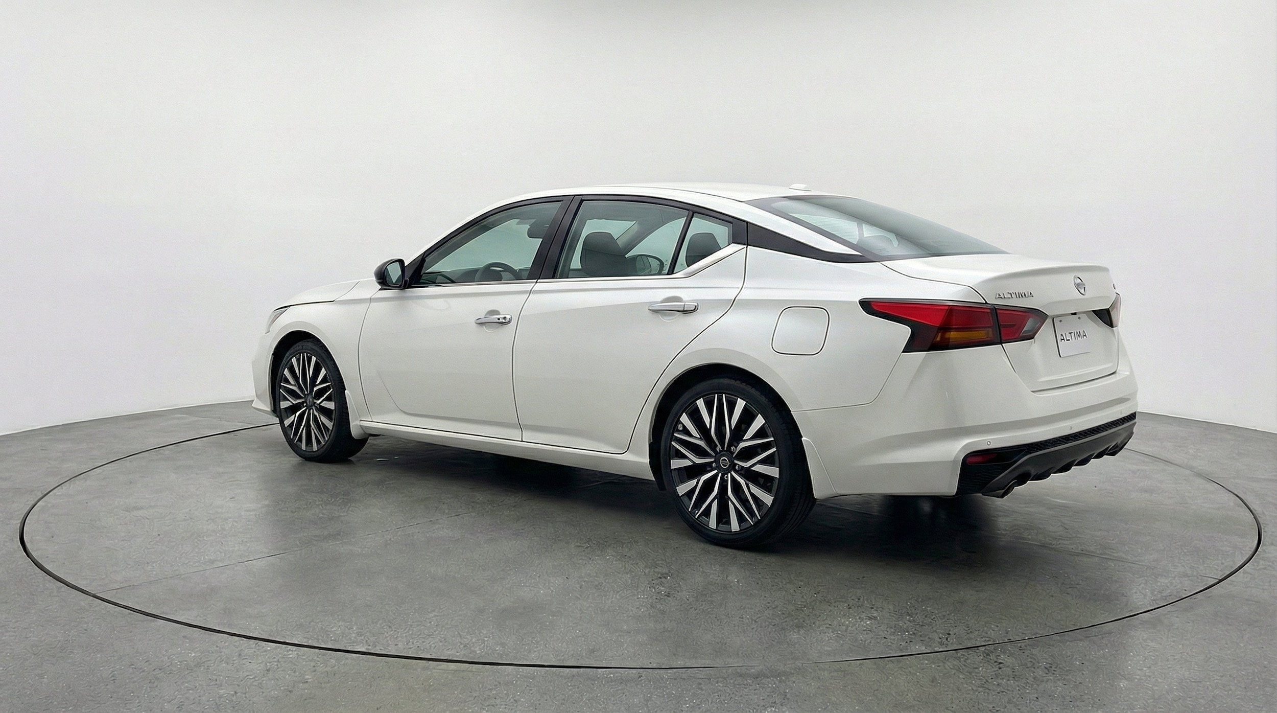 Thumbnail: 2025 Nissan Altima - 6