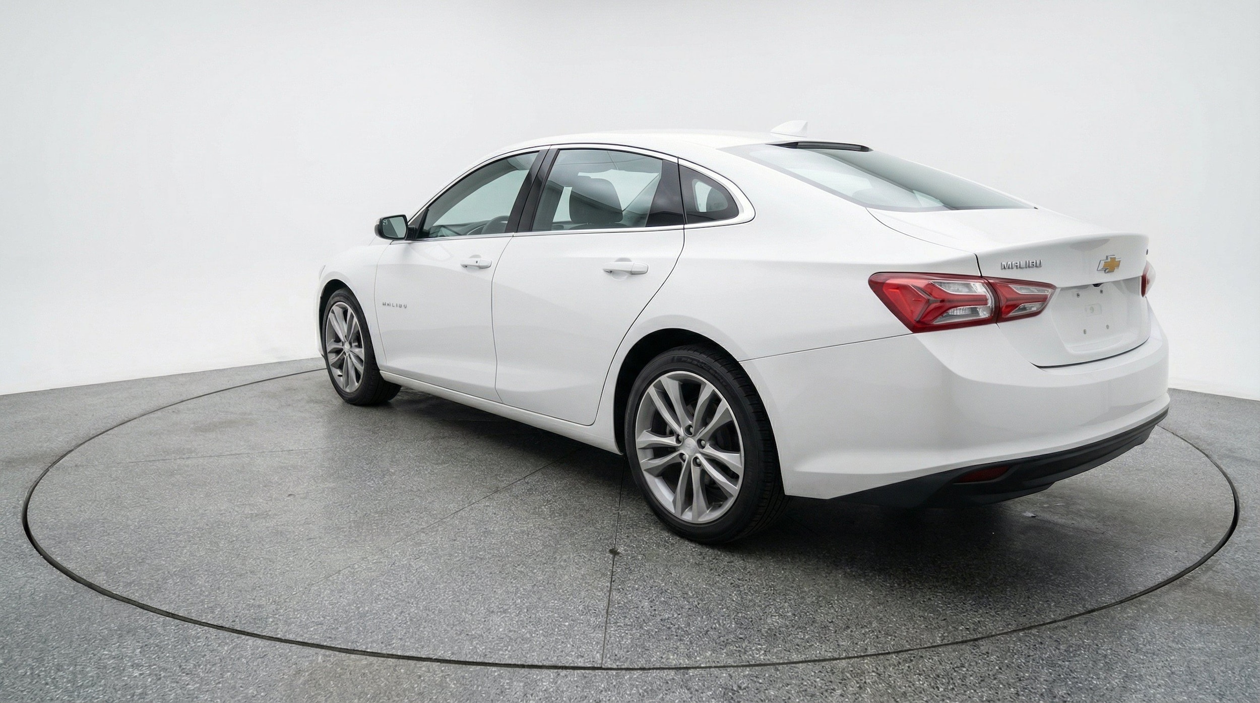 Thumbnail: 2024 Chevrolet Malibu - 6