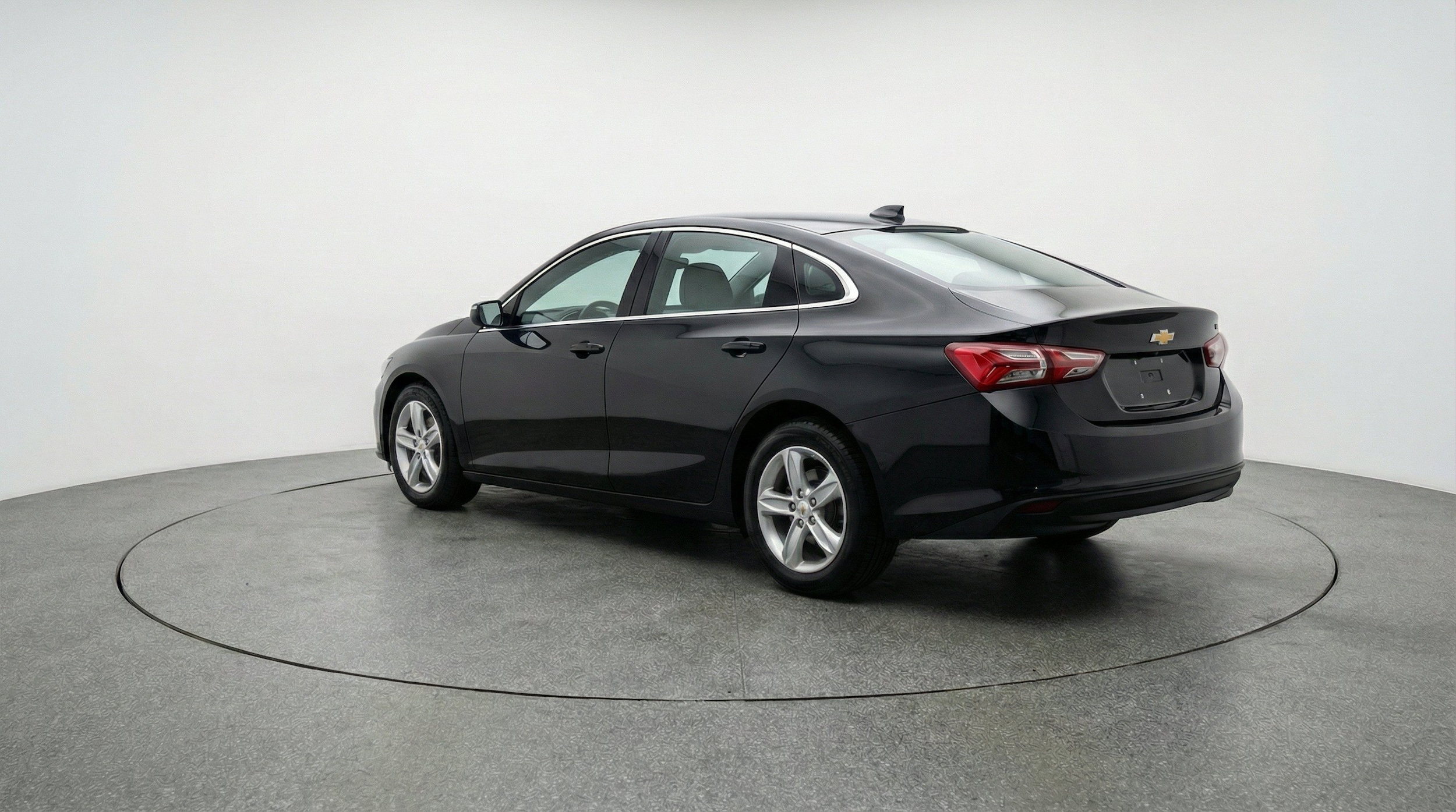 Thumbnail: 2024 Chevrolet Malibu - 6