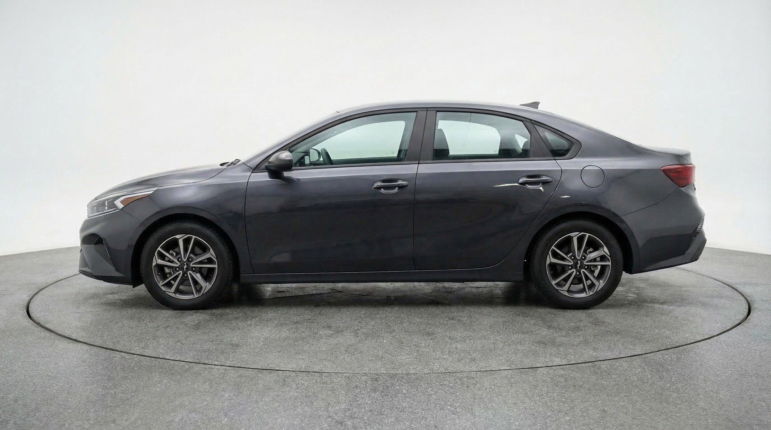 Thumbnail: 2024 Kia Forte - 5