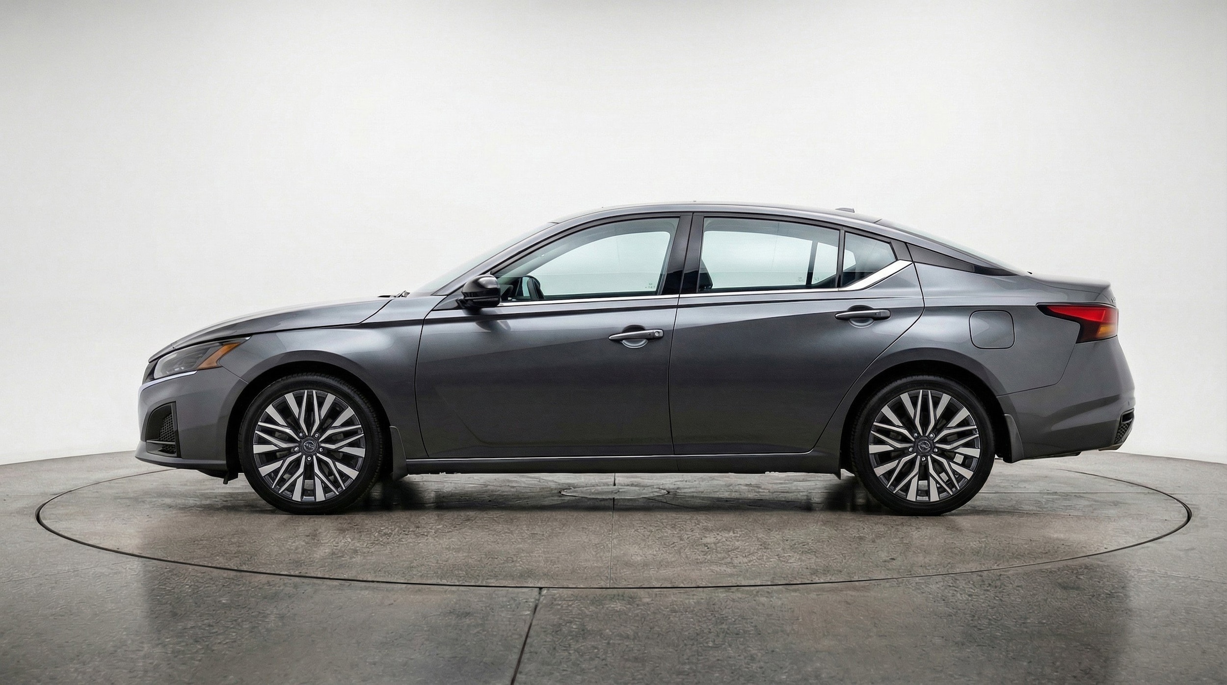 Thumbnail: 2025 Nissan Altima - 5