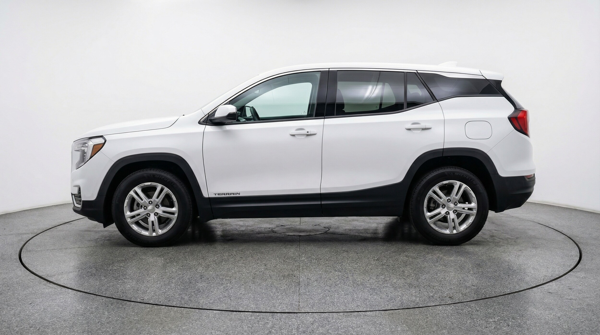 Thumbnail: 2024 GMC Terrain - 4