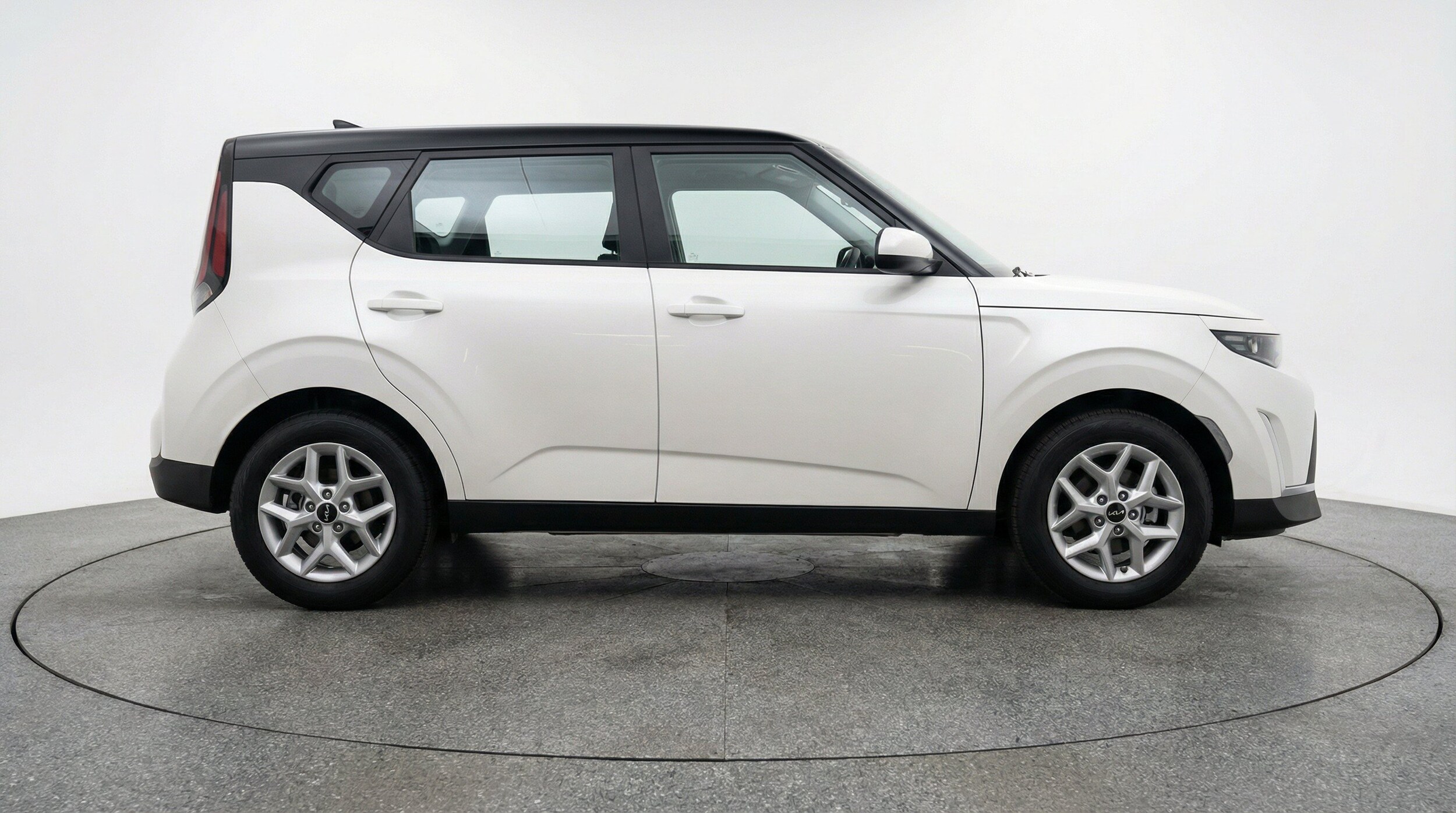 Thumbnail: 2025 Kia Soul - 11