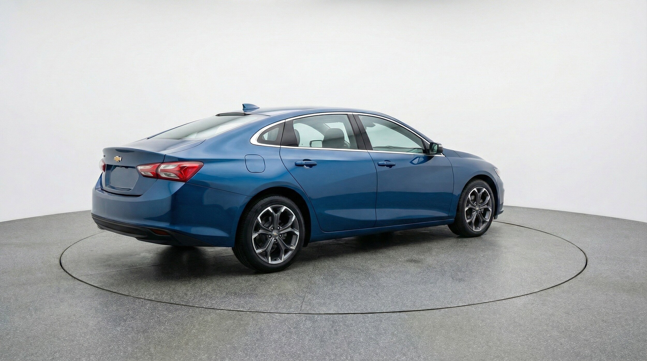Thumbnail: 2024 Chevrolet Malibu - 9
