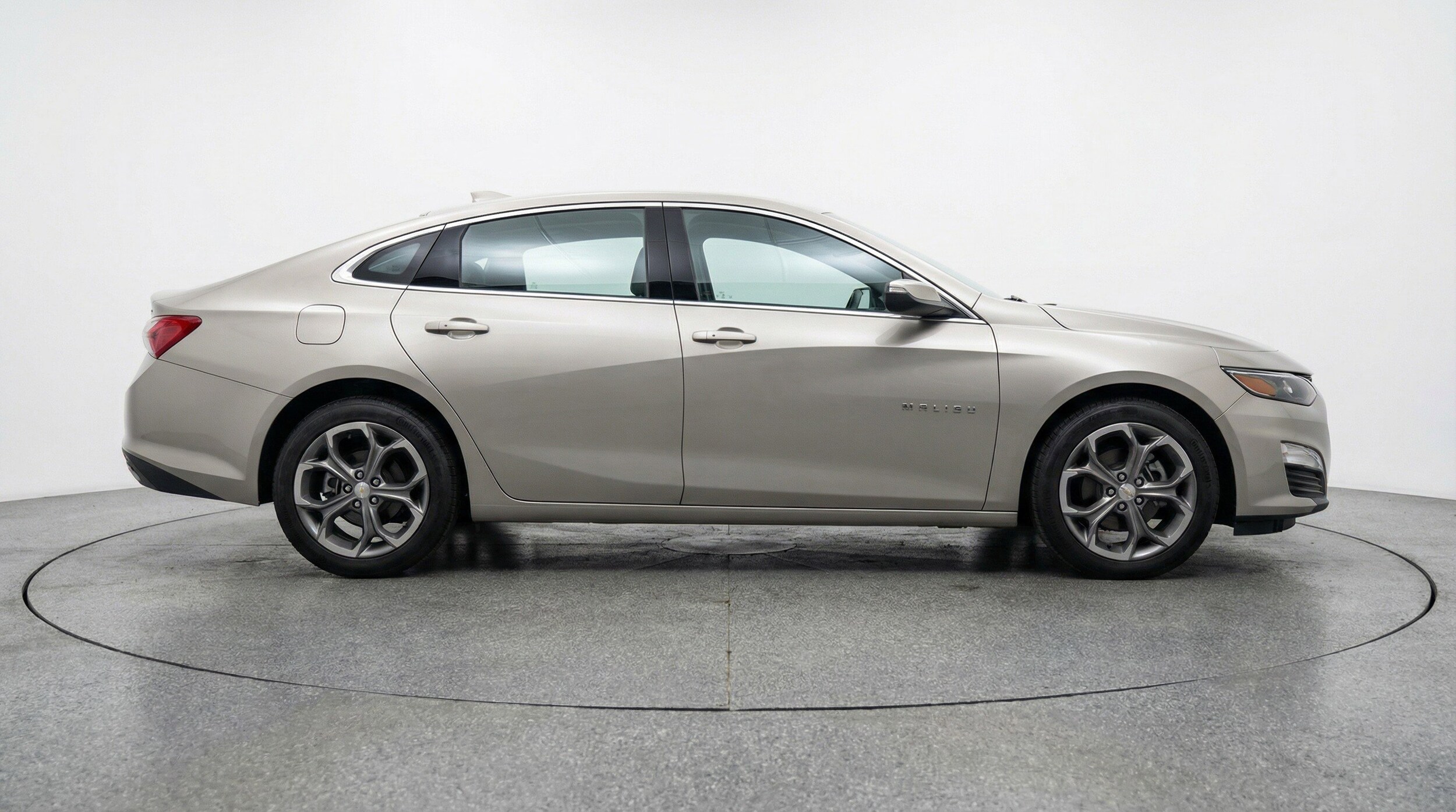 Thumbnail: 2024 Chevrolet Malibu - 11