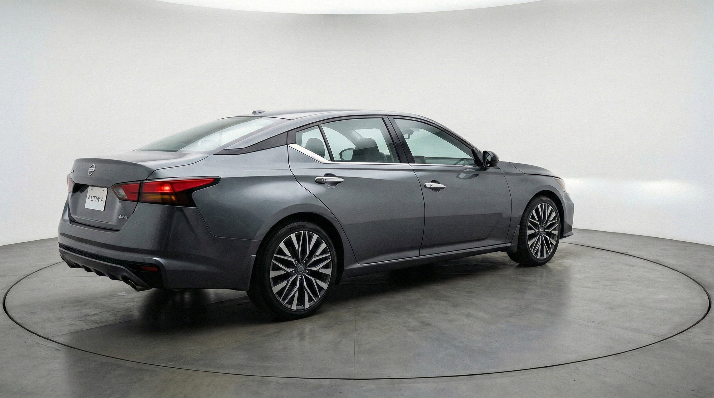 Thumbnail: 2025 Nissan Altima - 9