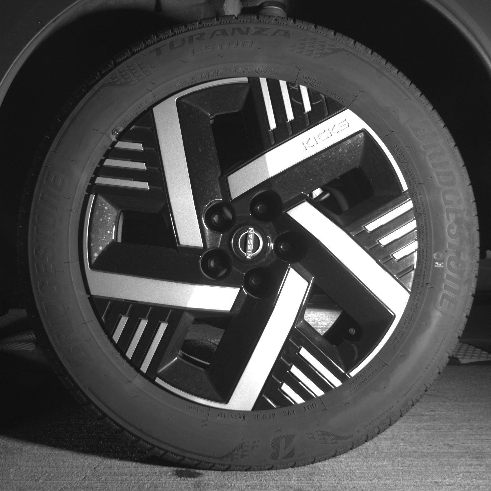 Thumbnail: 2025 Nissan Kicks - 14