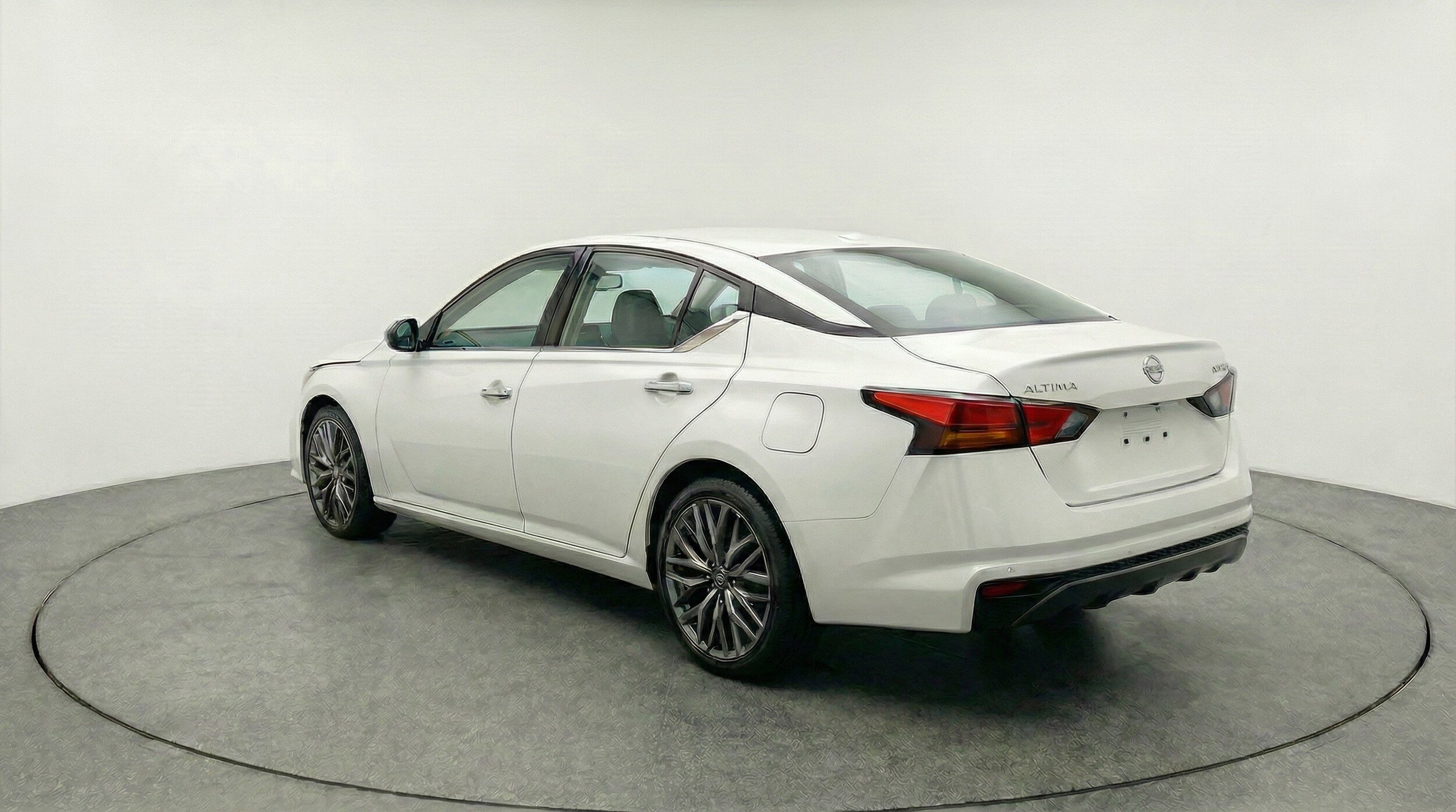 Thumbnail: 2025 Nissan Altima - 6