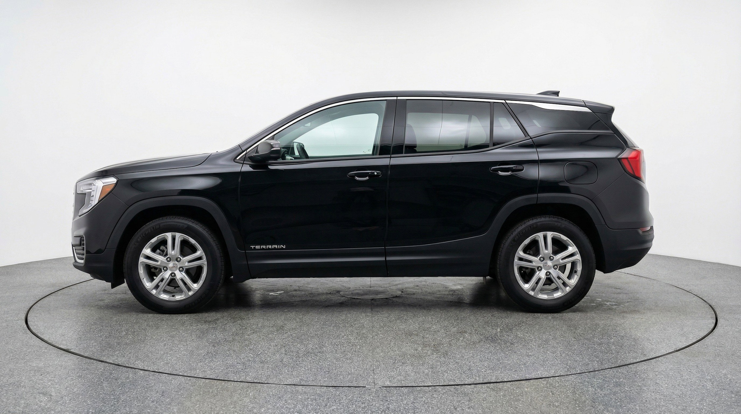 Thumbnail: 2024 GMC Terrain - 5