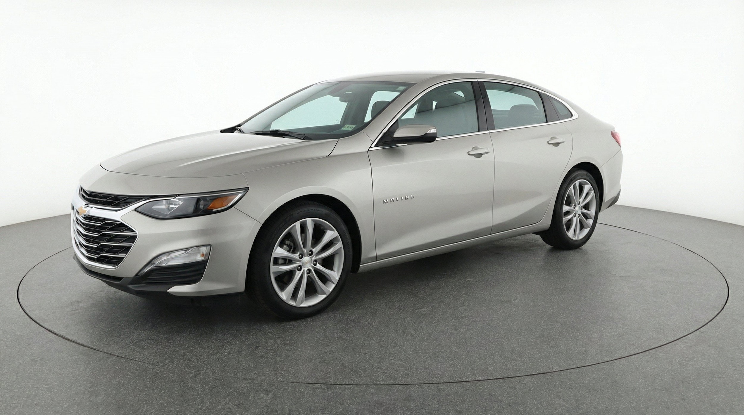 Thumbnail: 2024 Chevrolet Malibu - 3