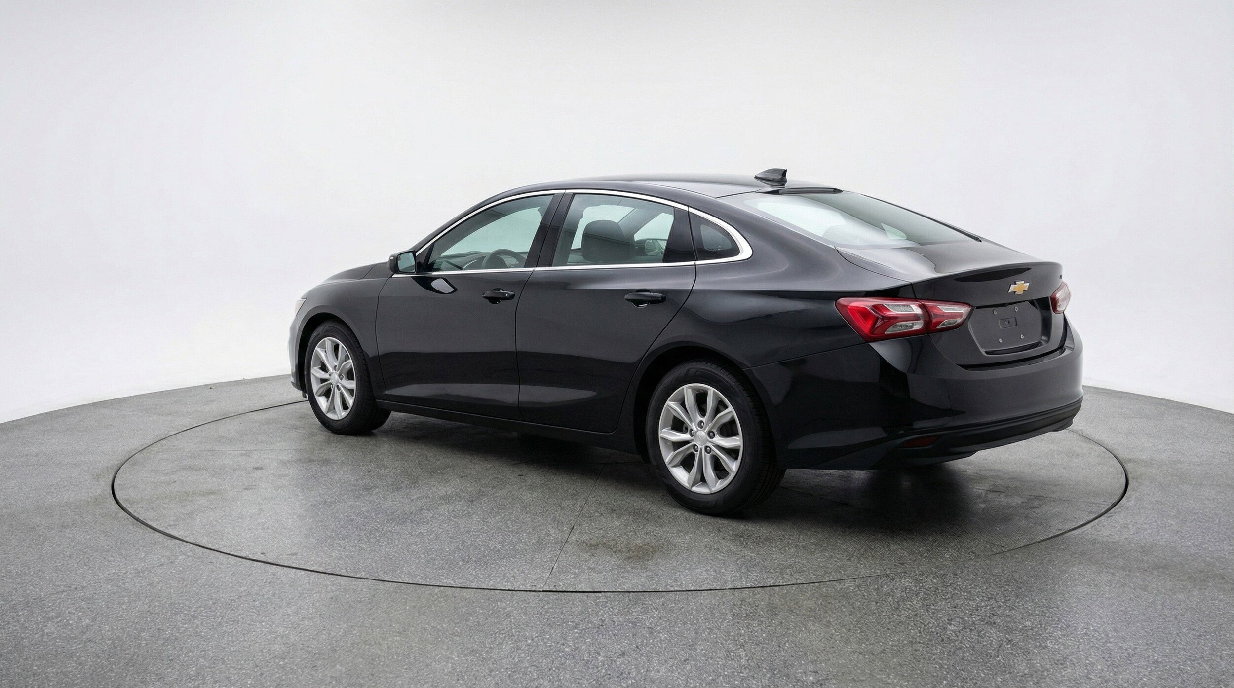Thumbnail: 2024 Chevrolet Malibu - 6
