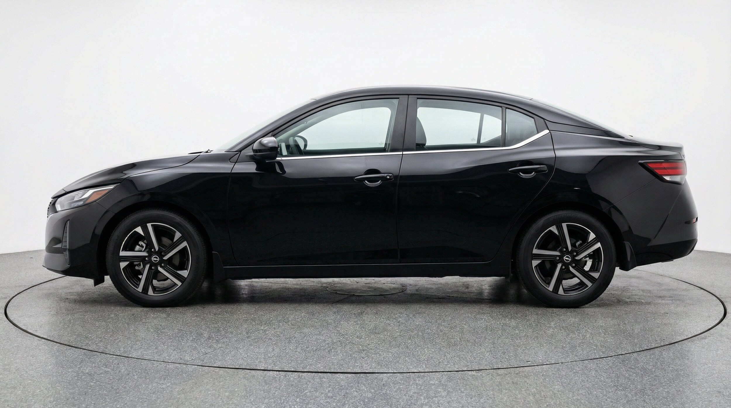 Thumbnail: 2025 Nissan Sentra - 5