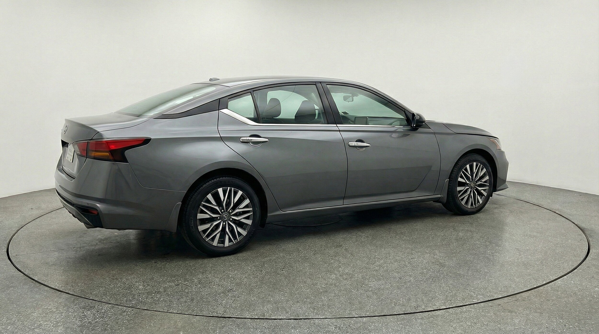 Thumbnail: 2025 Nissan Altima - 9