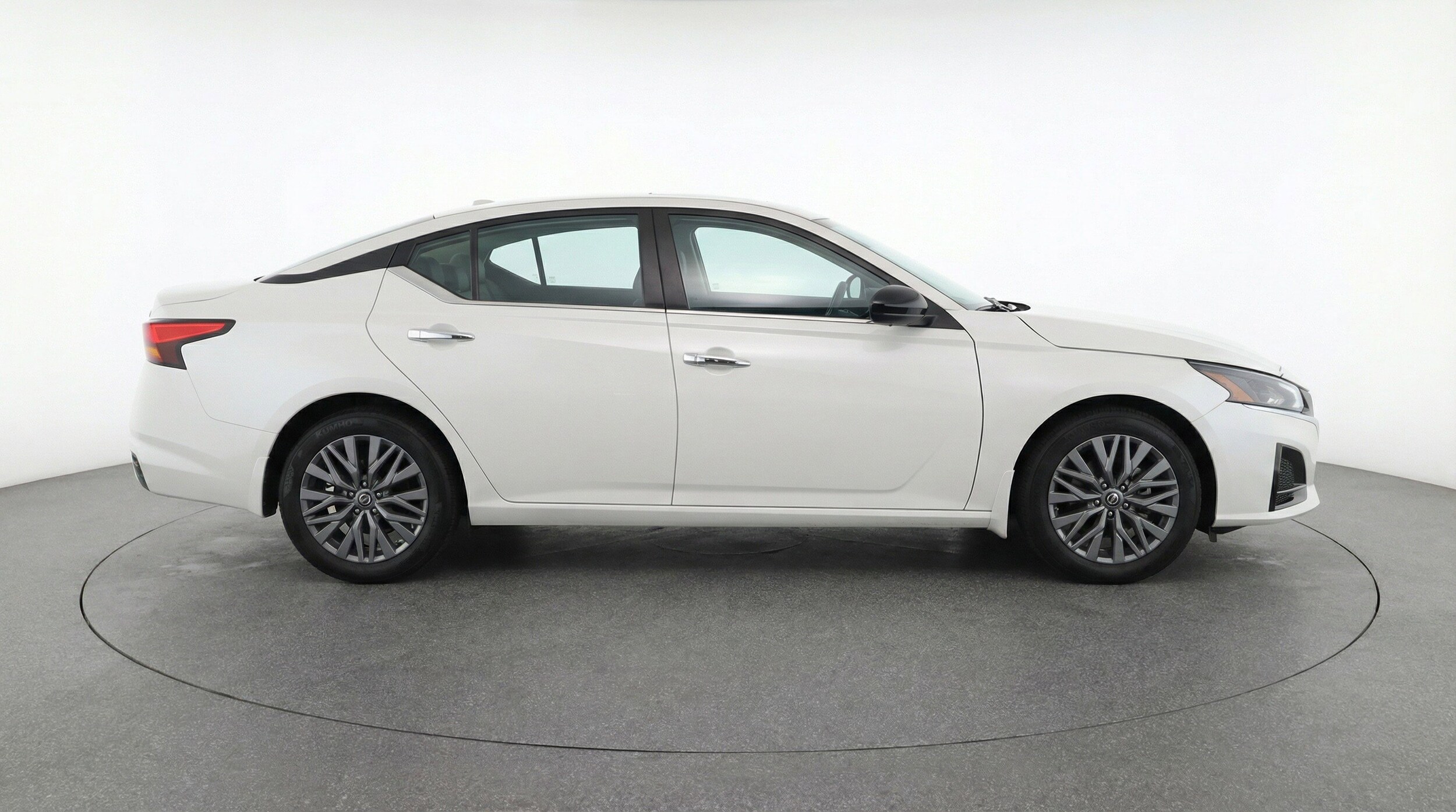 Thumbnail: 2025 Nissan Altima - 11