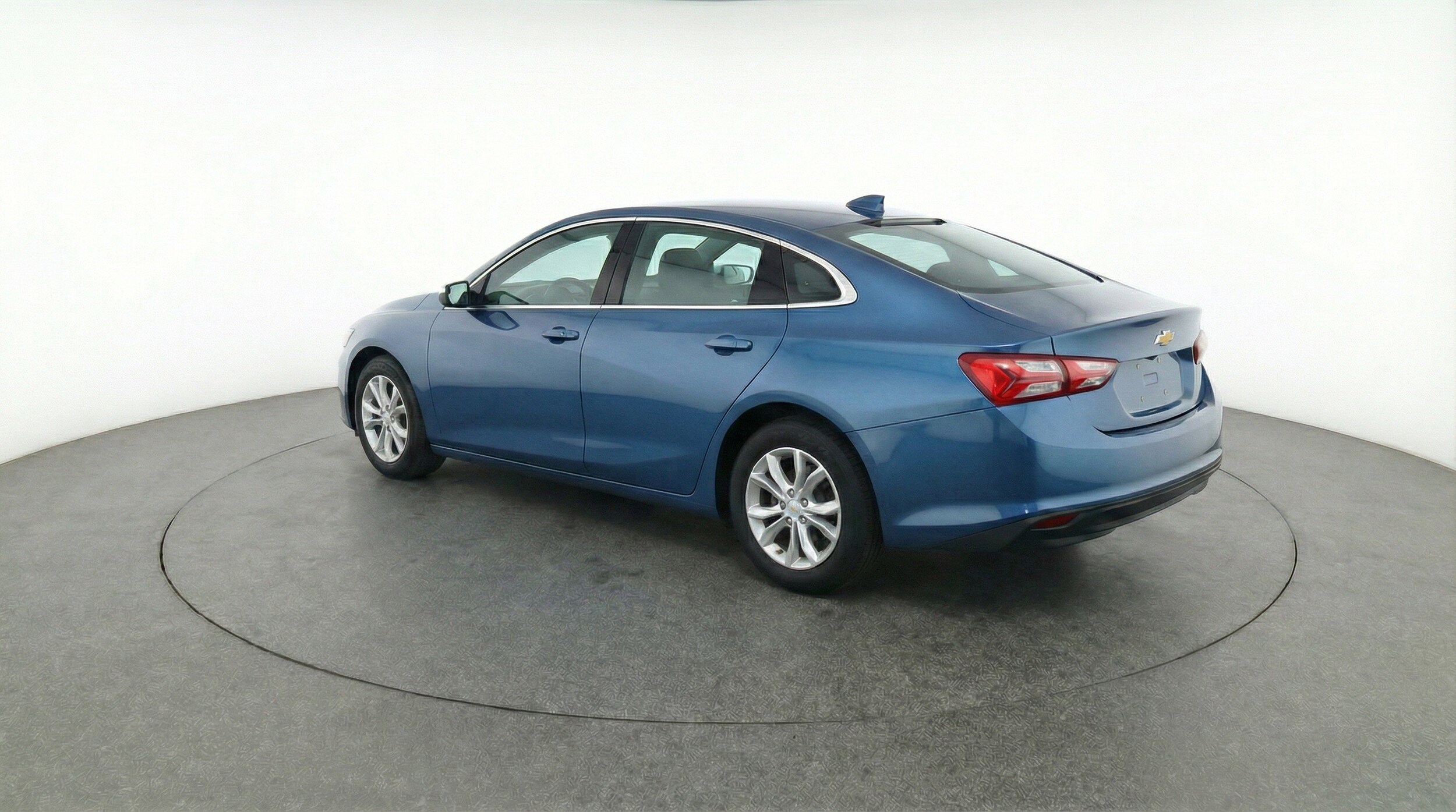 Thumbnail: 2024 Chevrolet Malibu - 6
