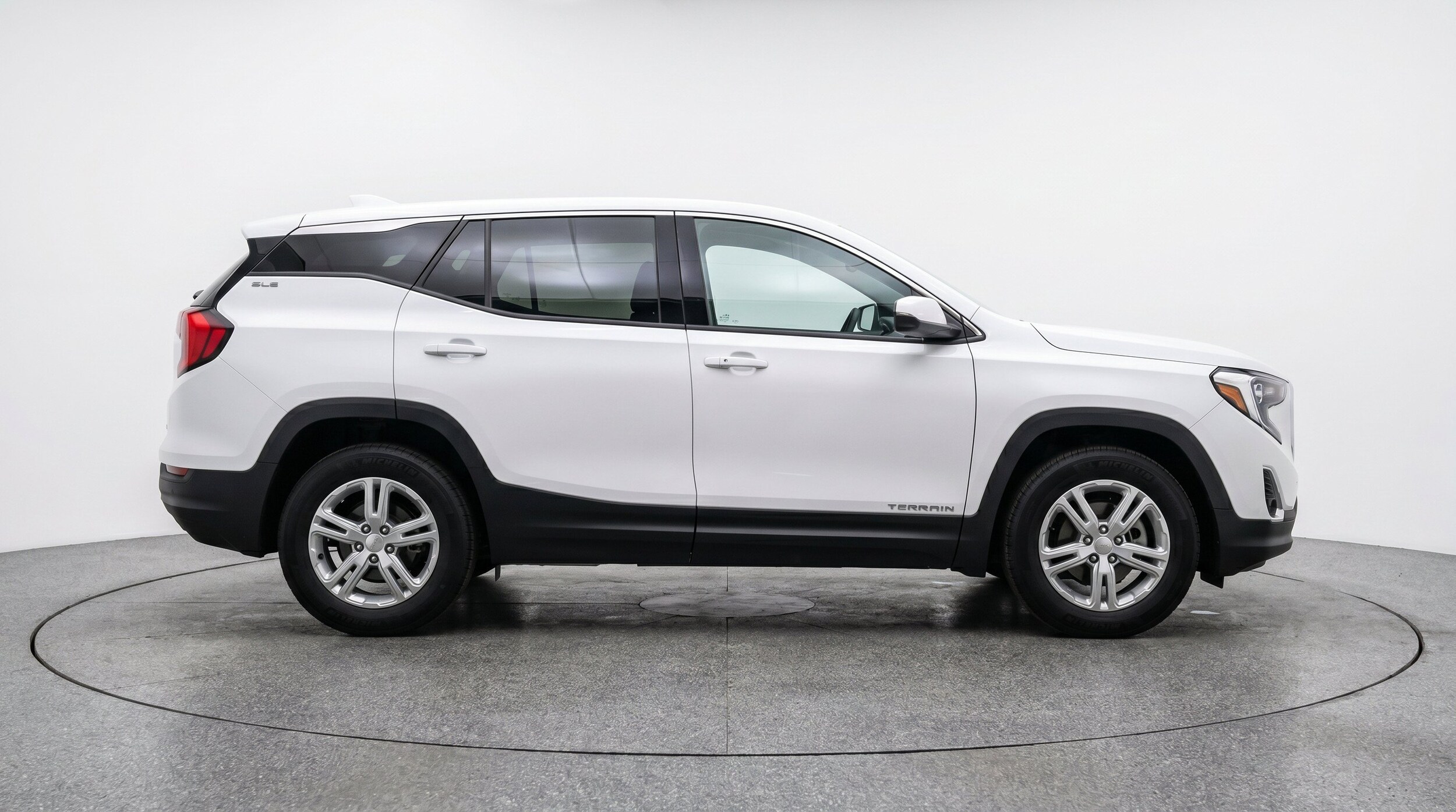 Thumbnail: 2024 GMC Terrain - 11