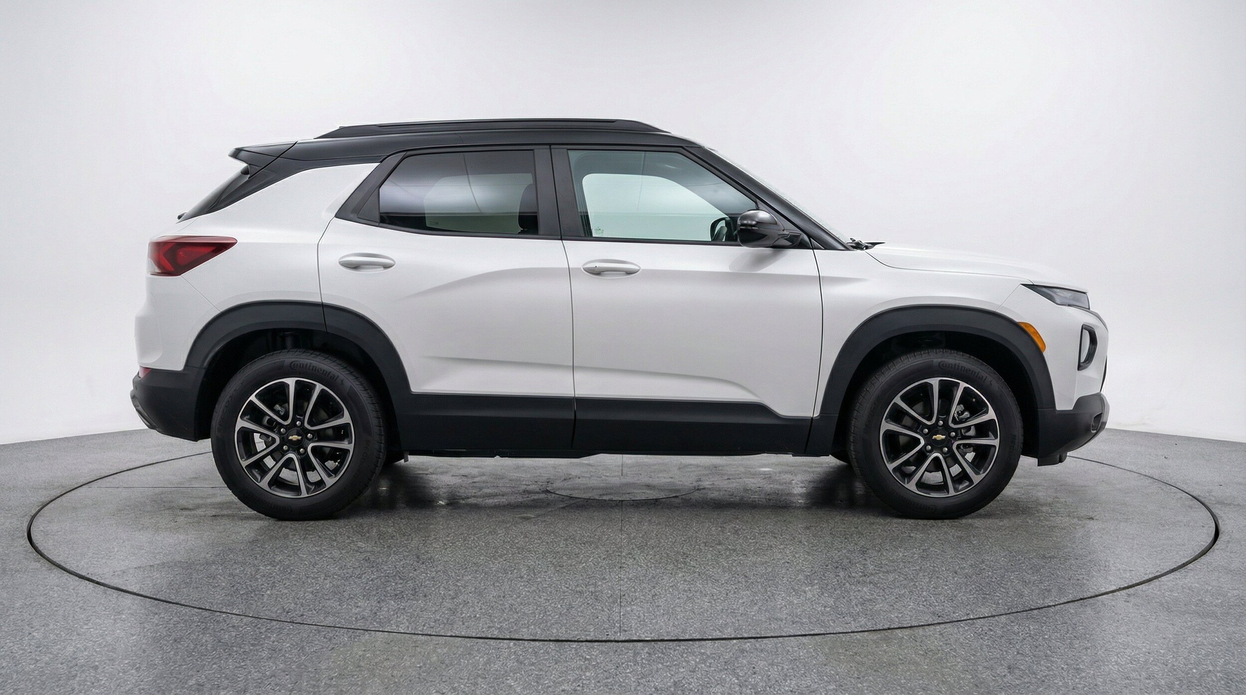Thumbnail: 2025 Chevrolet TrailBlazer - 10
